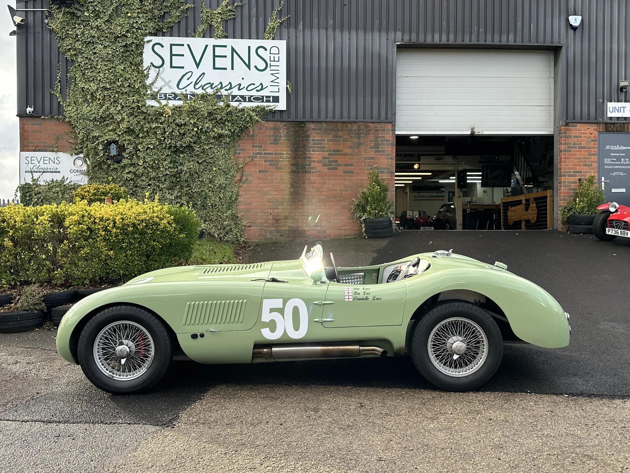 Jaguar C Type Replica - GUI494 (18).jpg