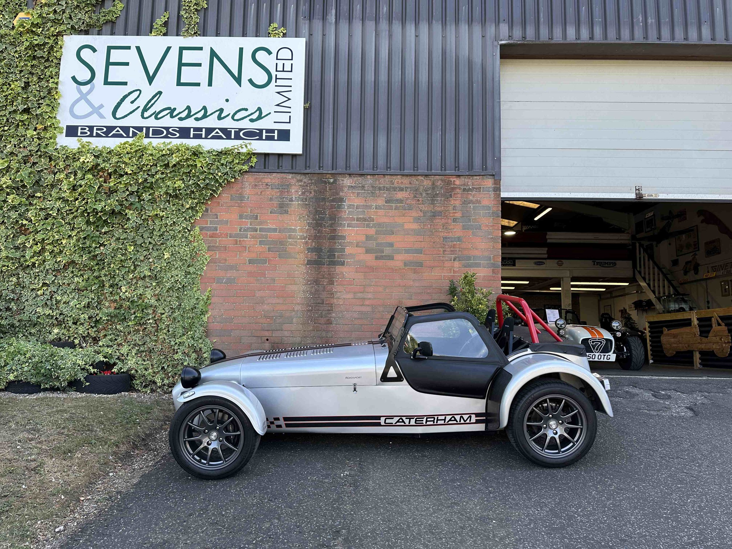 Caterham Roadsport - GN11ENY (11).jpeg