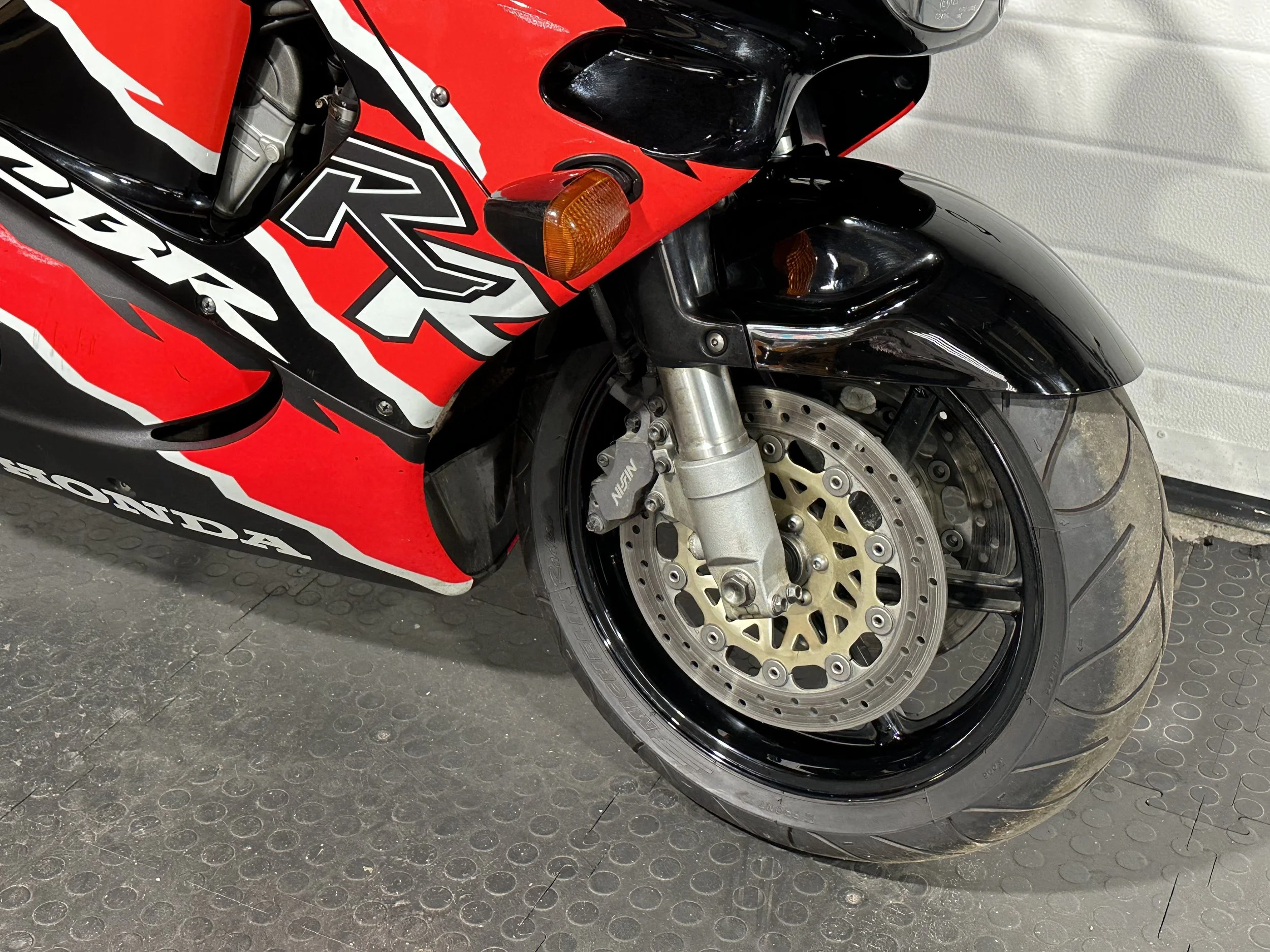 Honda CBR 900 RR Fireblade | Sevens & Classics