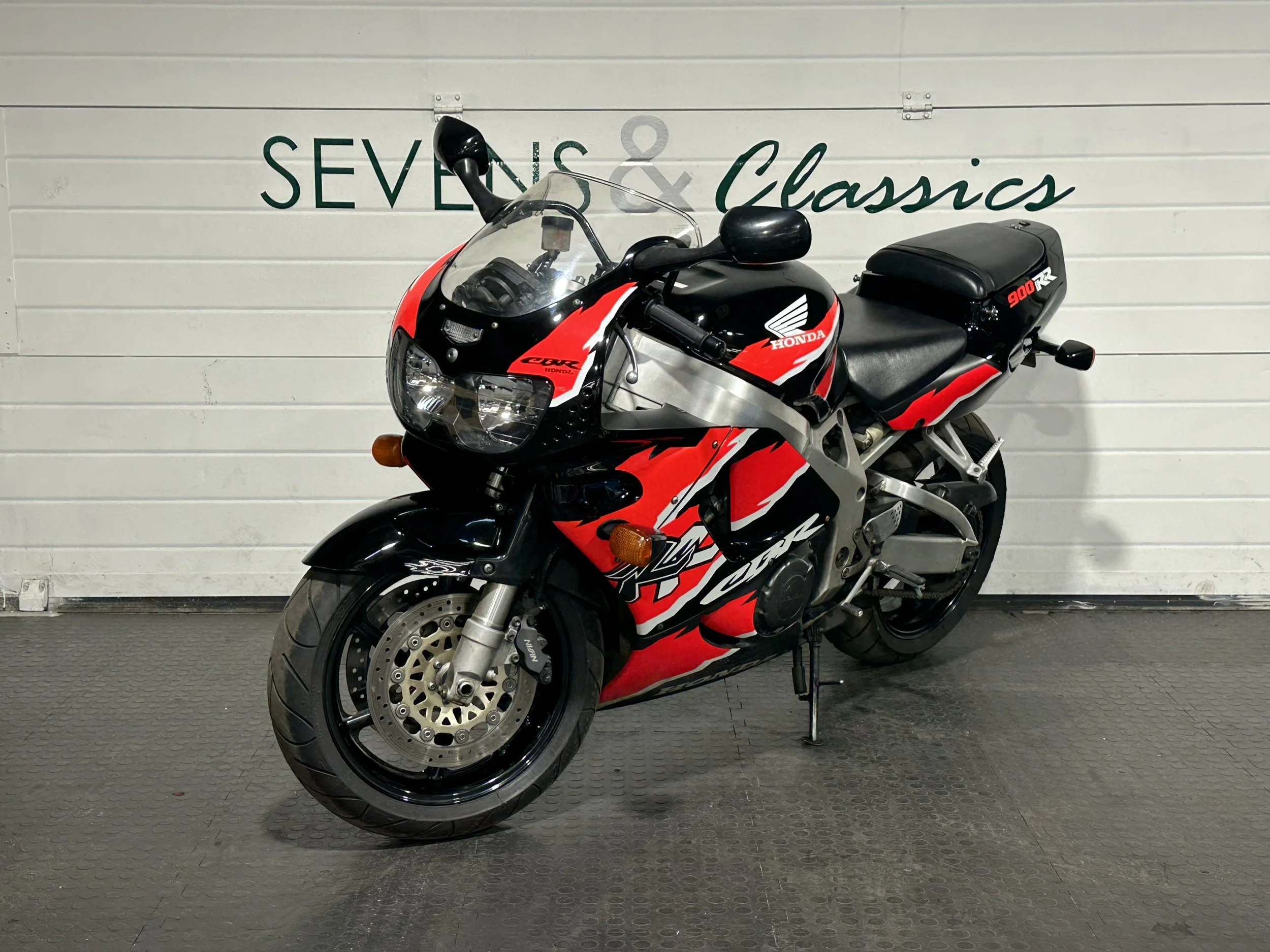 Honda CBR 900 RR Fireblade | Sevens & Classics