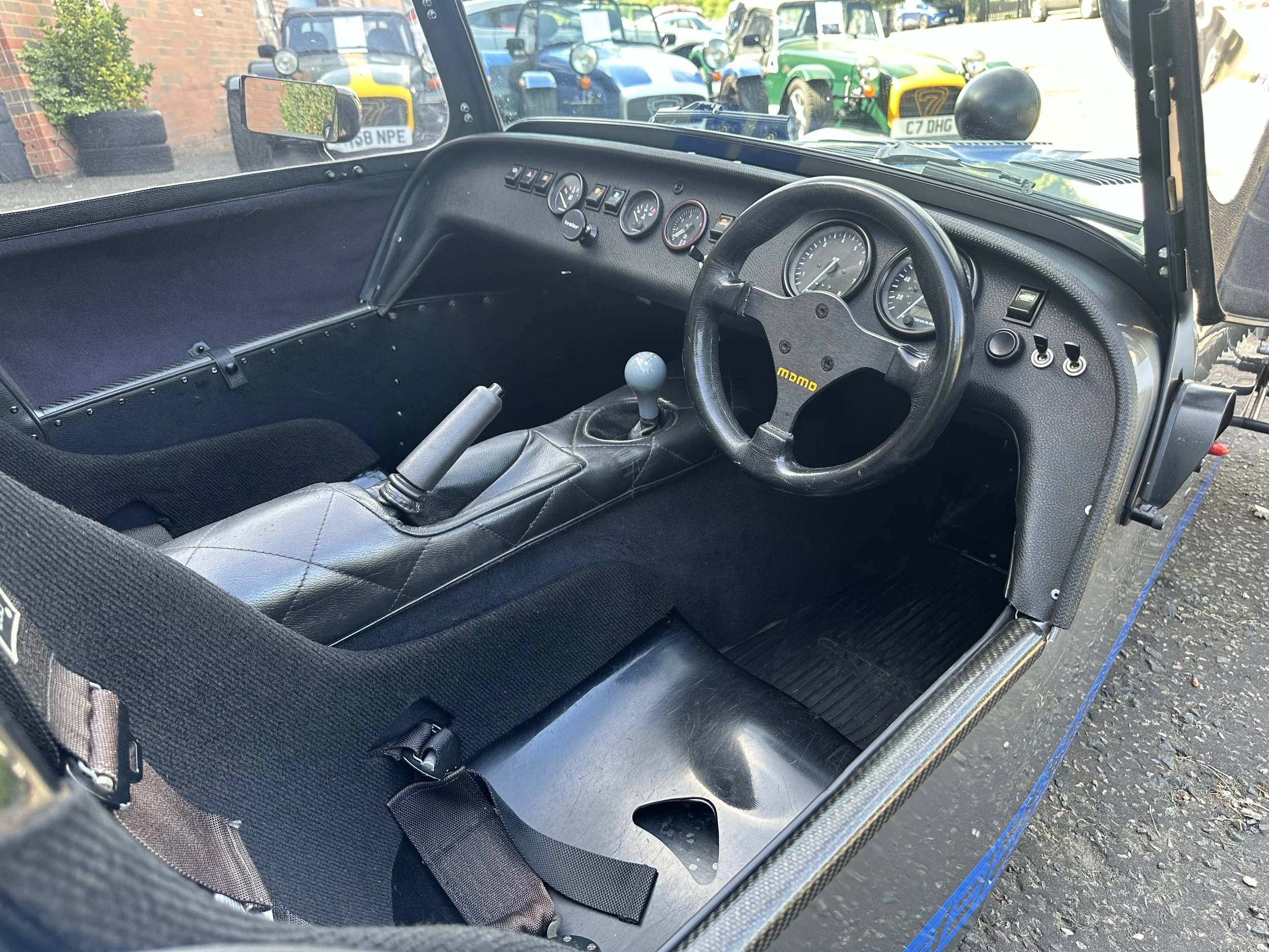 Caterham Roadsport160 - AY05HKT (8).jpeg