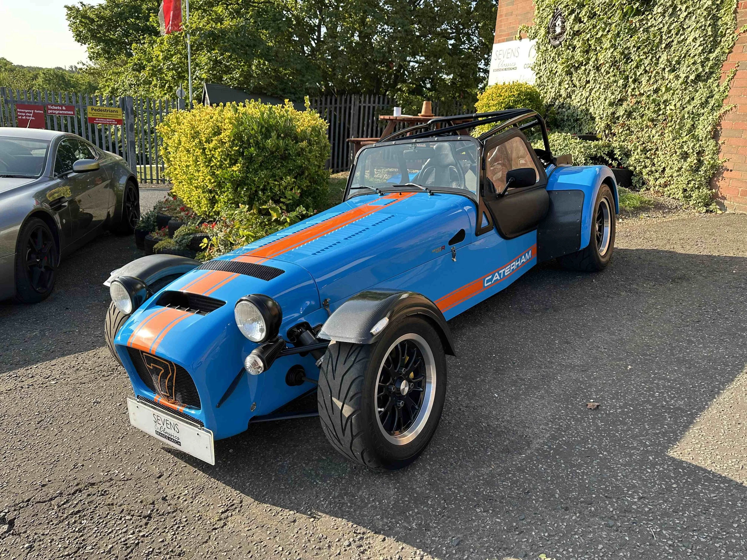 Caterham 620R - RX15HZB (3).jpeg