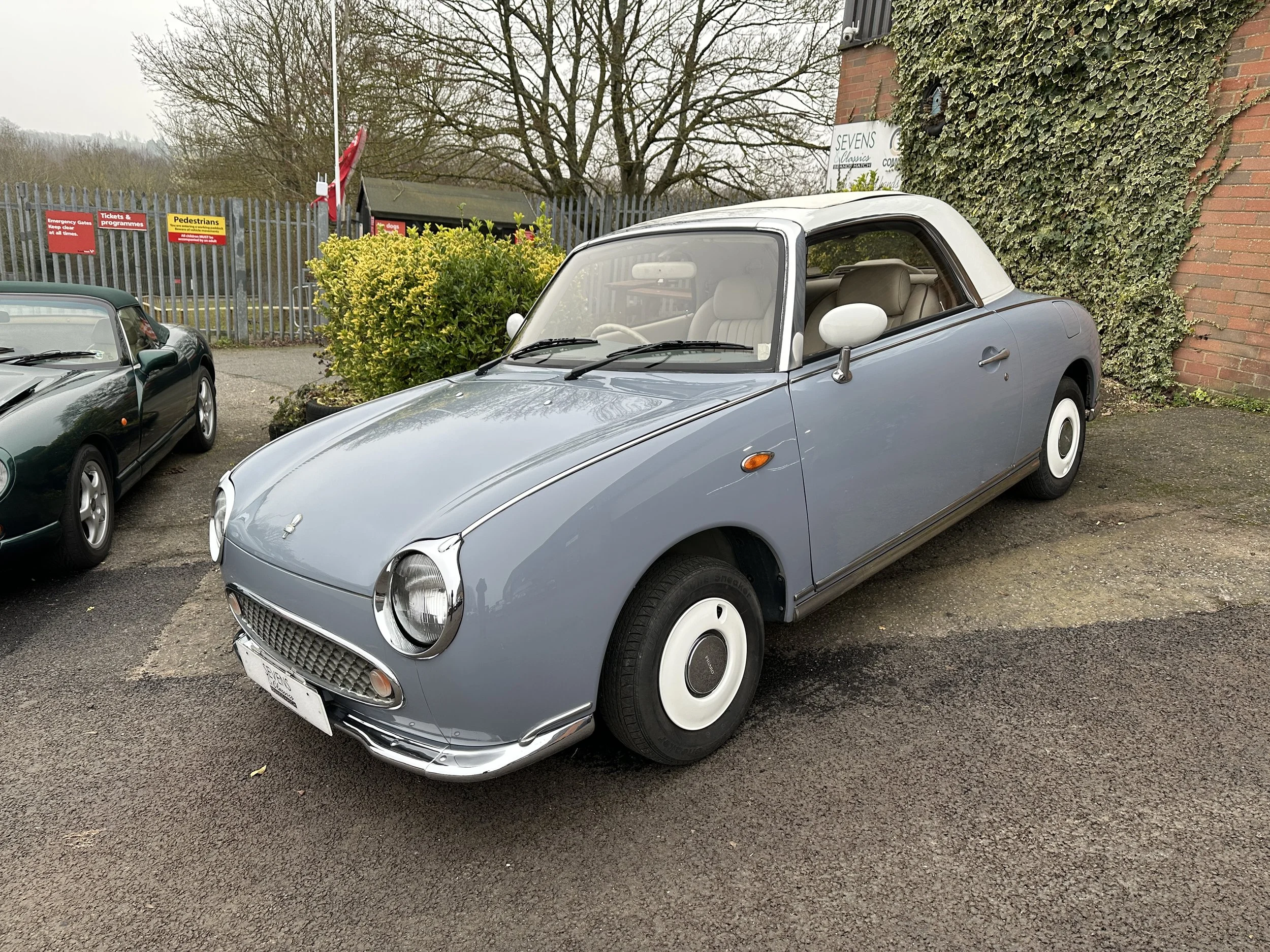 Nissan Figaro - J453MDL (3).jpg