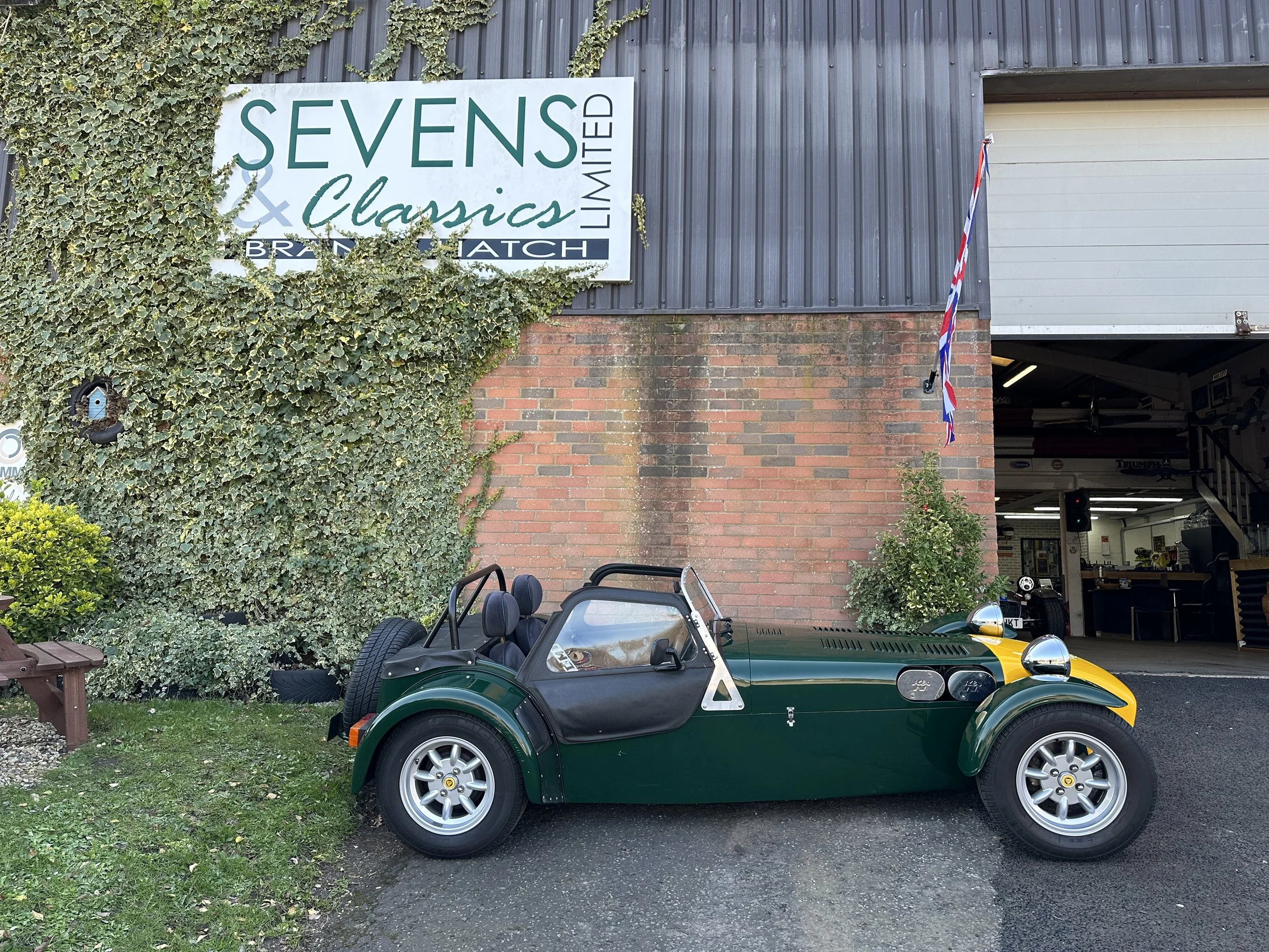 Caterham Classic - Q650APN (12).jpg