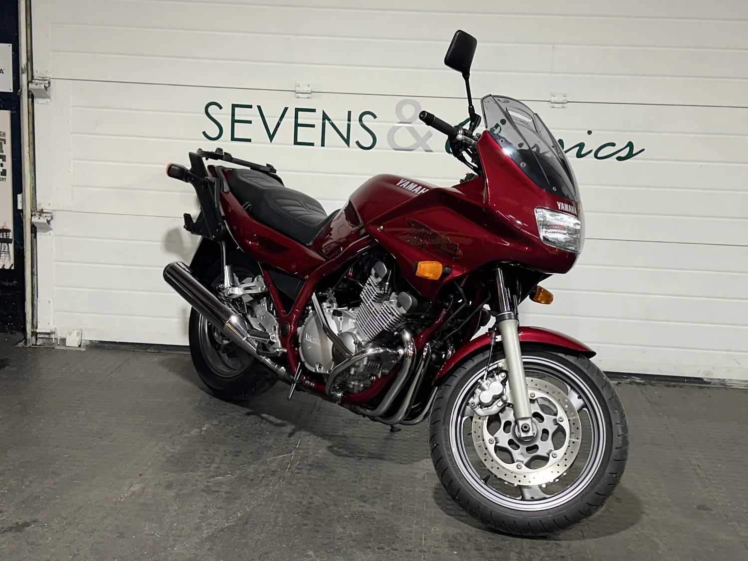 Yamaha Diversion 900 | Sevens & Classics
