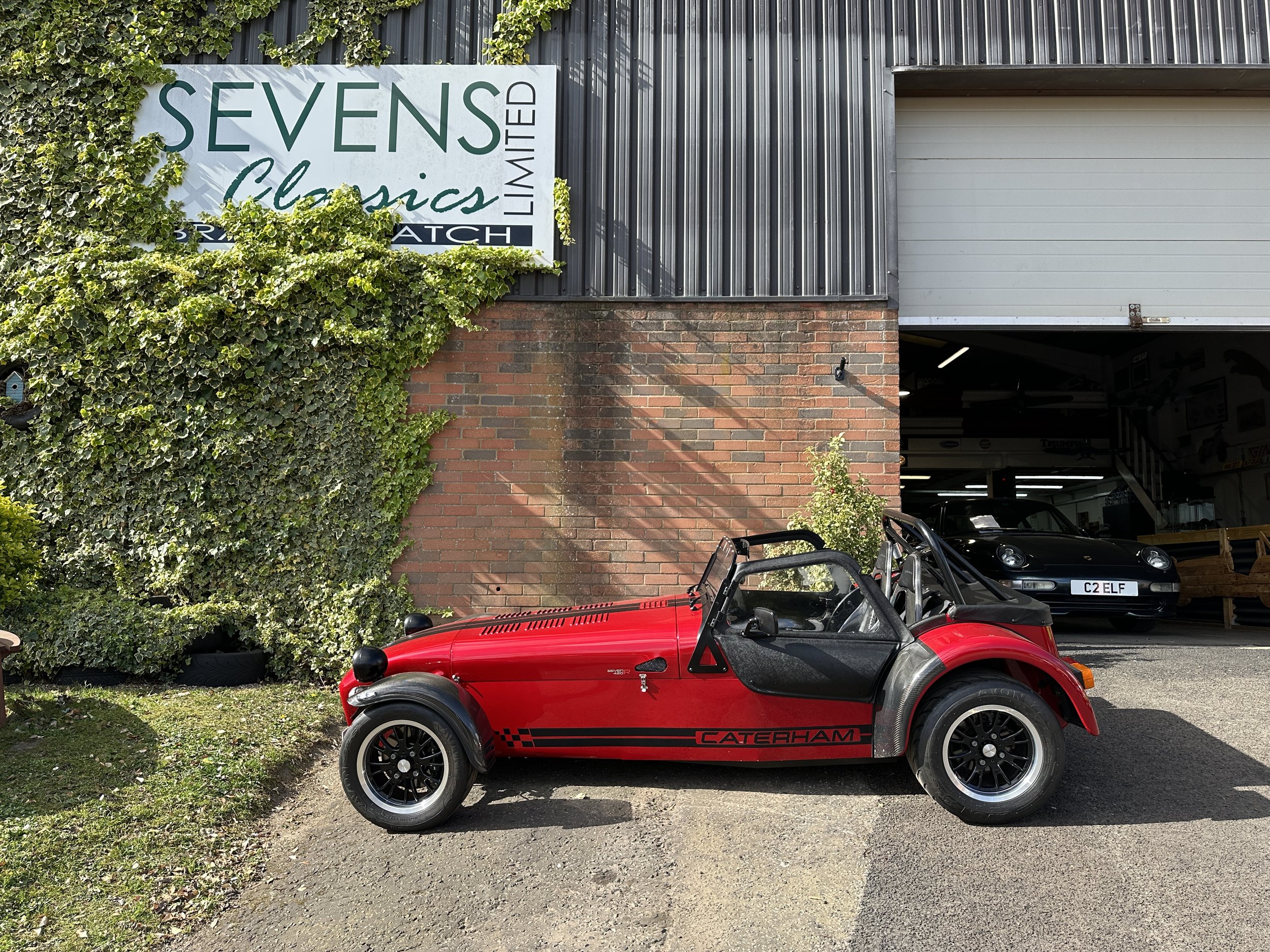 Caterham 420R - VX18ZDA (14).jpg