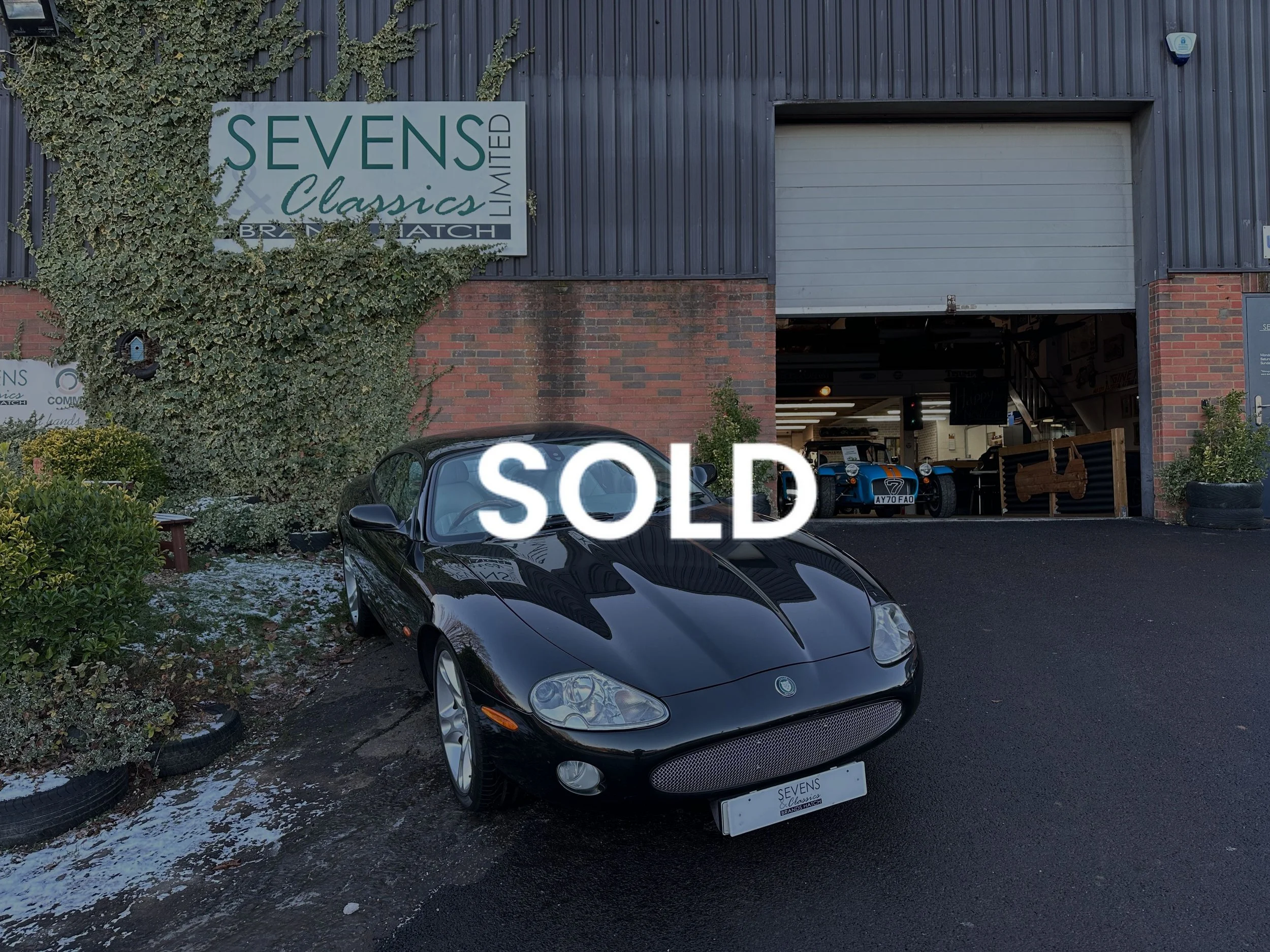 Jaguar XK8 | £8,995