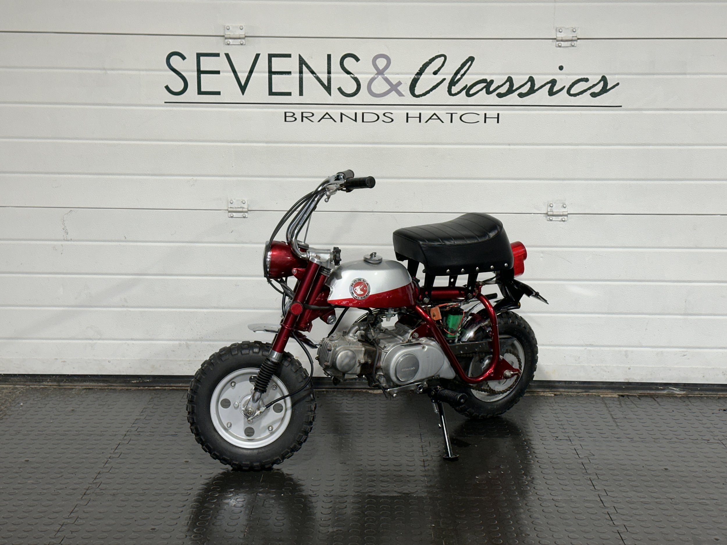 Honda Monkey Bike (1).jpg