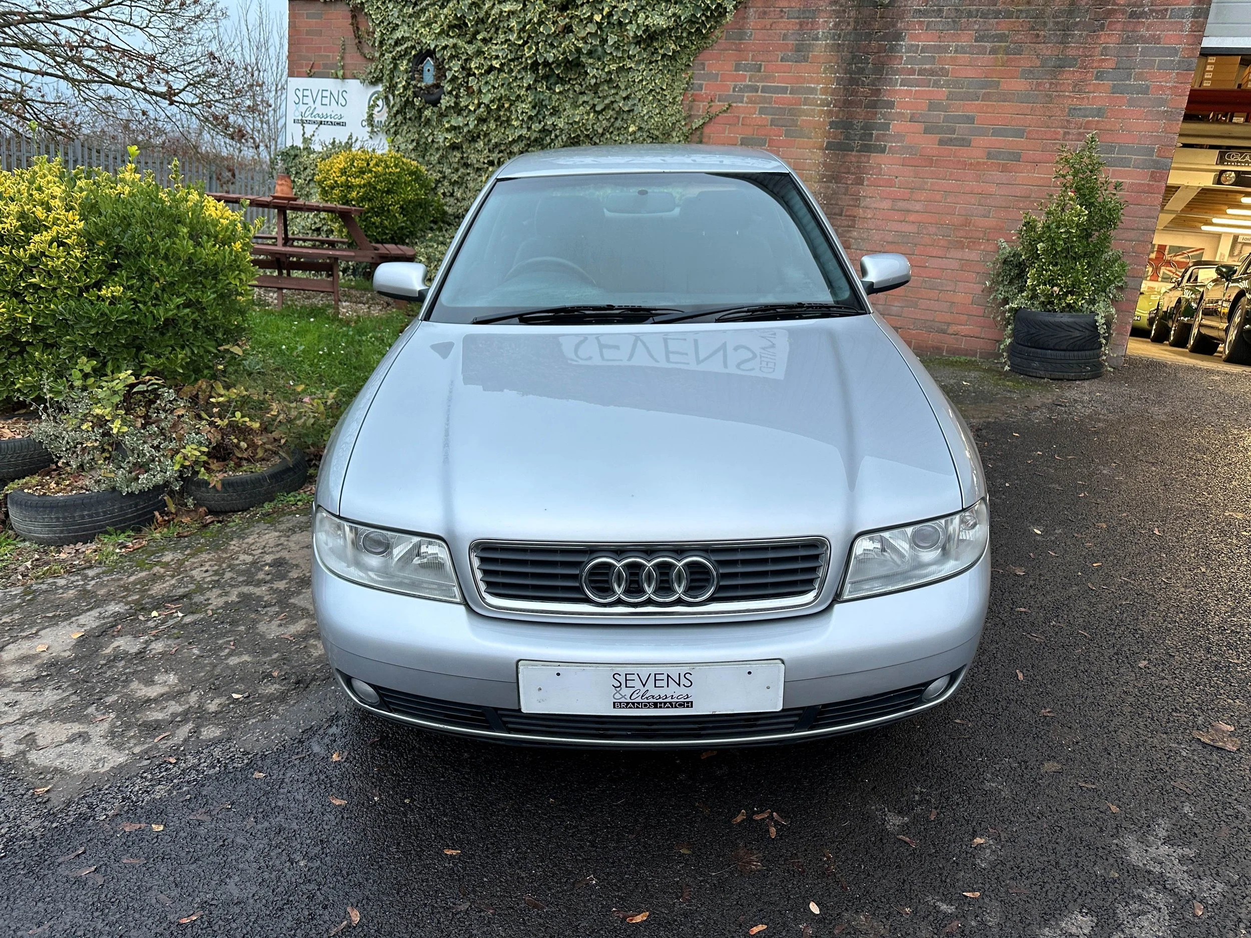 Audi A4 Saloon W834VGU (2).jpg