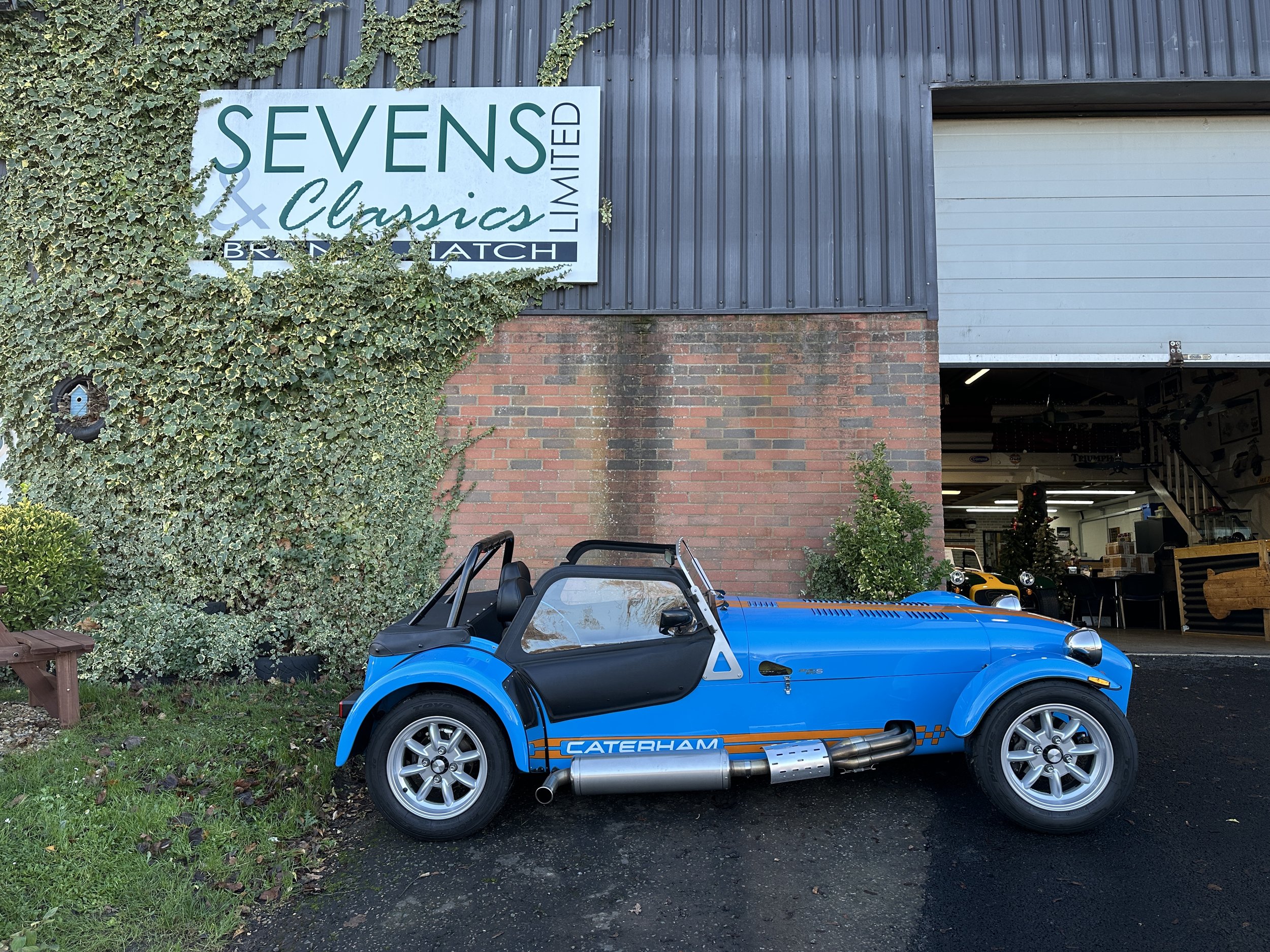 Caterham 270S SV AY70FAO (13).jpg