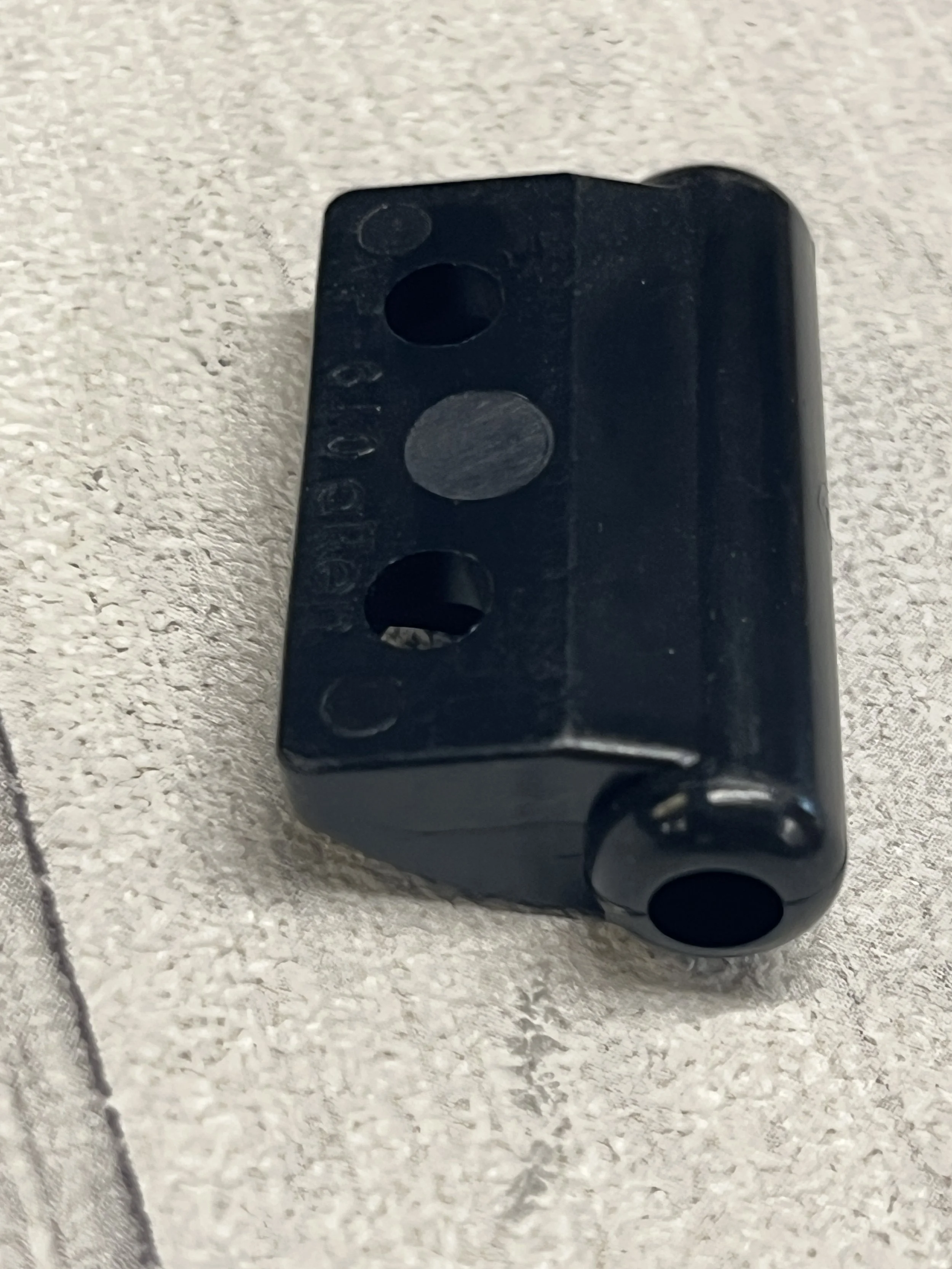 Caterham Sidescreen Hinge (1).jpg