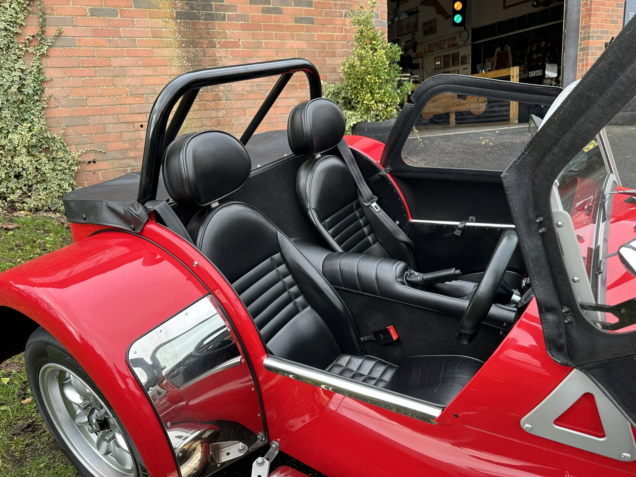 Caterham S70VEN - 270S (11).jpg