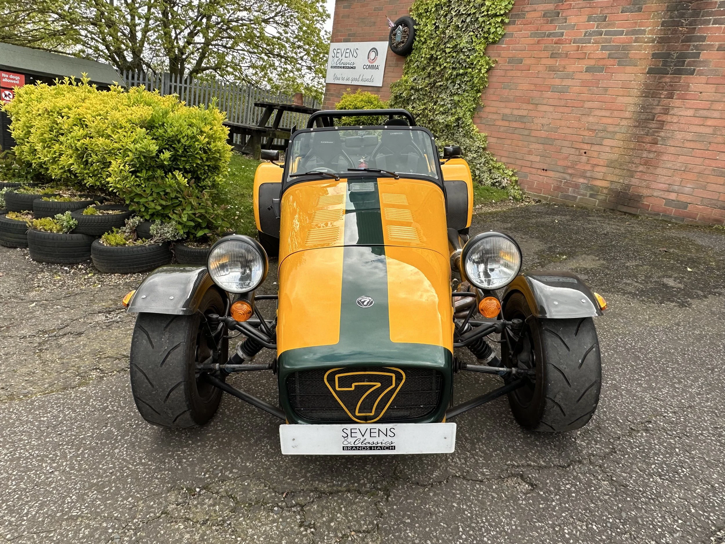 Caterham R500 Engine Caterham Superlight R500 | Sevens & Classics