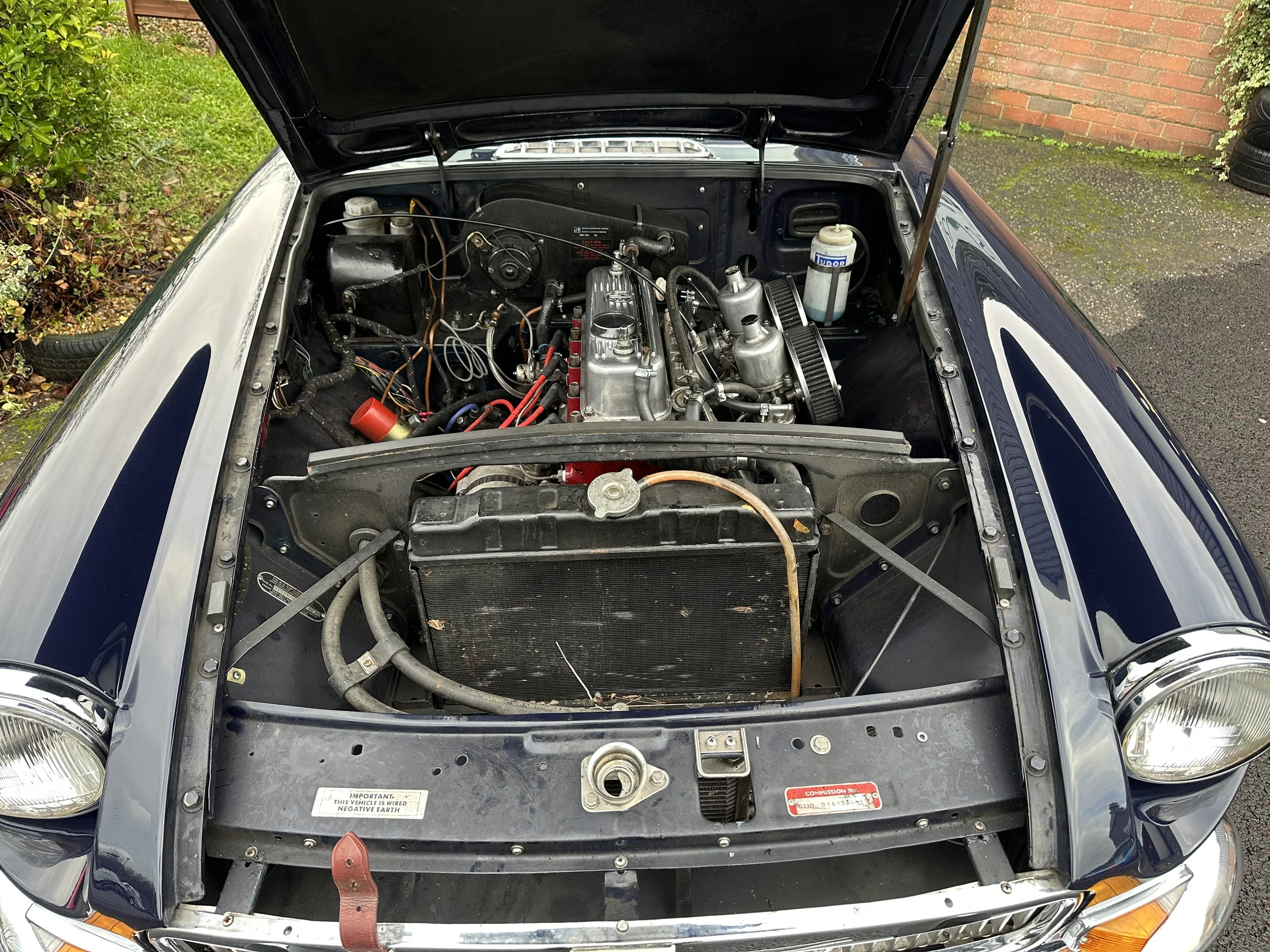 MGB GT SOC 172H (12).jpg