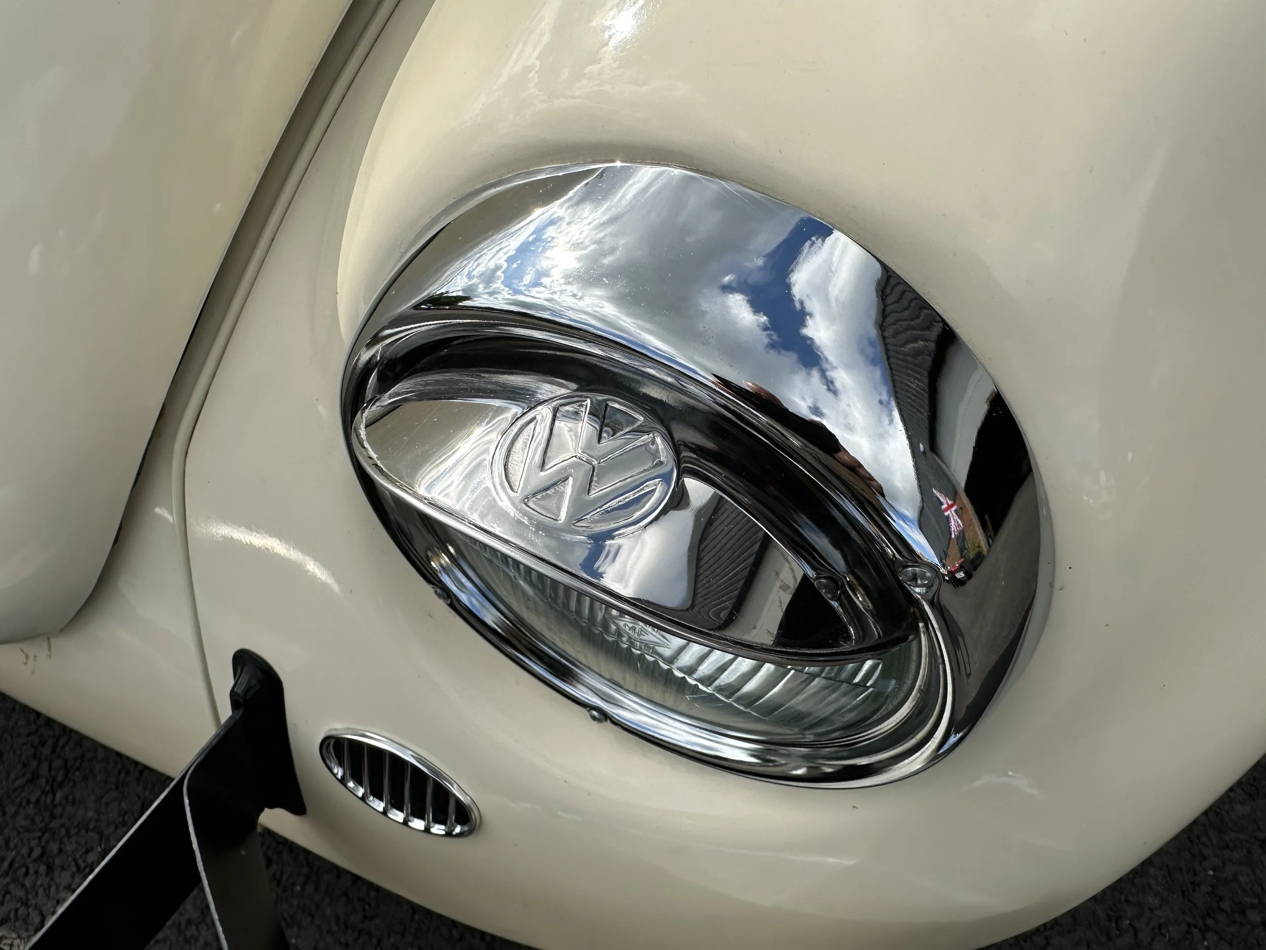 VW Beetle 1600 - SGH339L (15).jpg