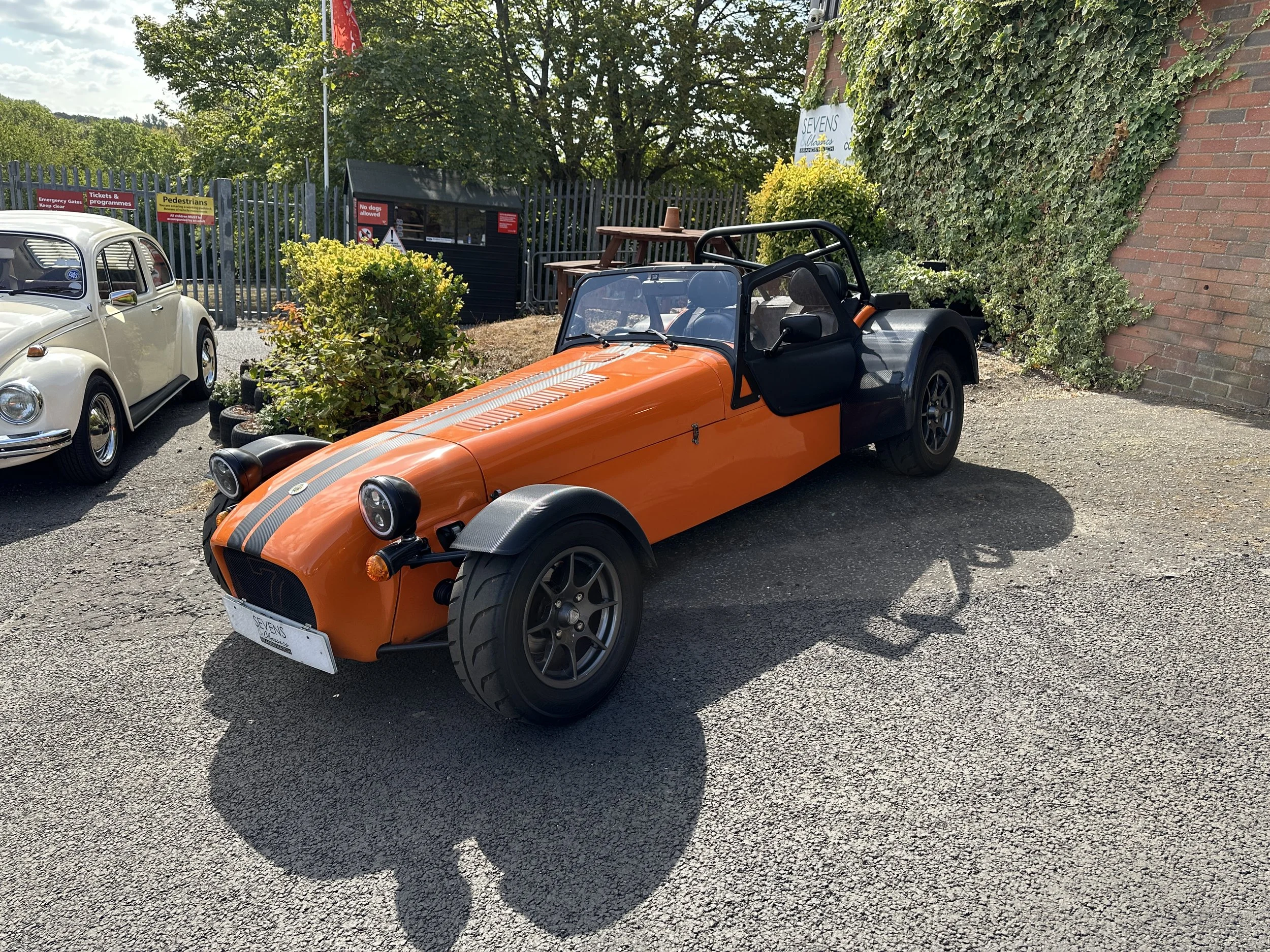 Caterham Roadsport 155 - GN61LLK (2).jpg