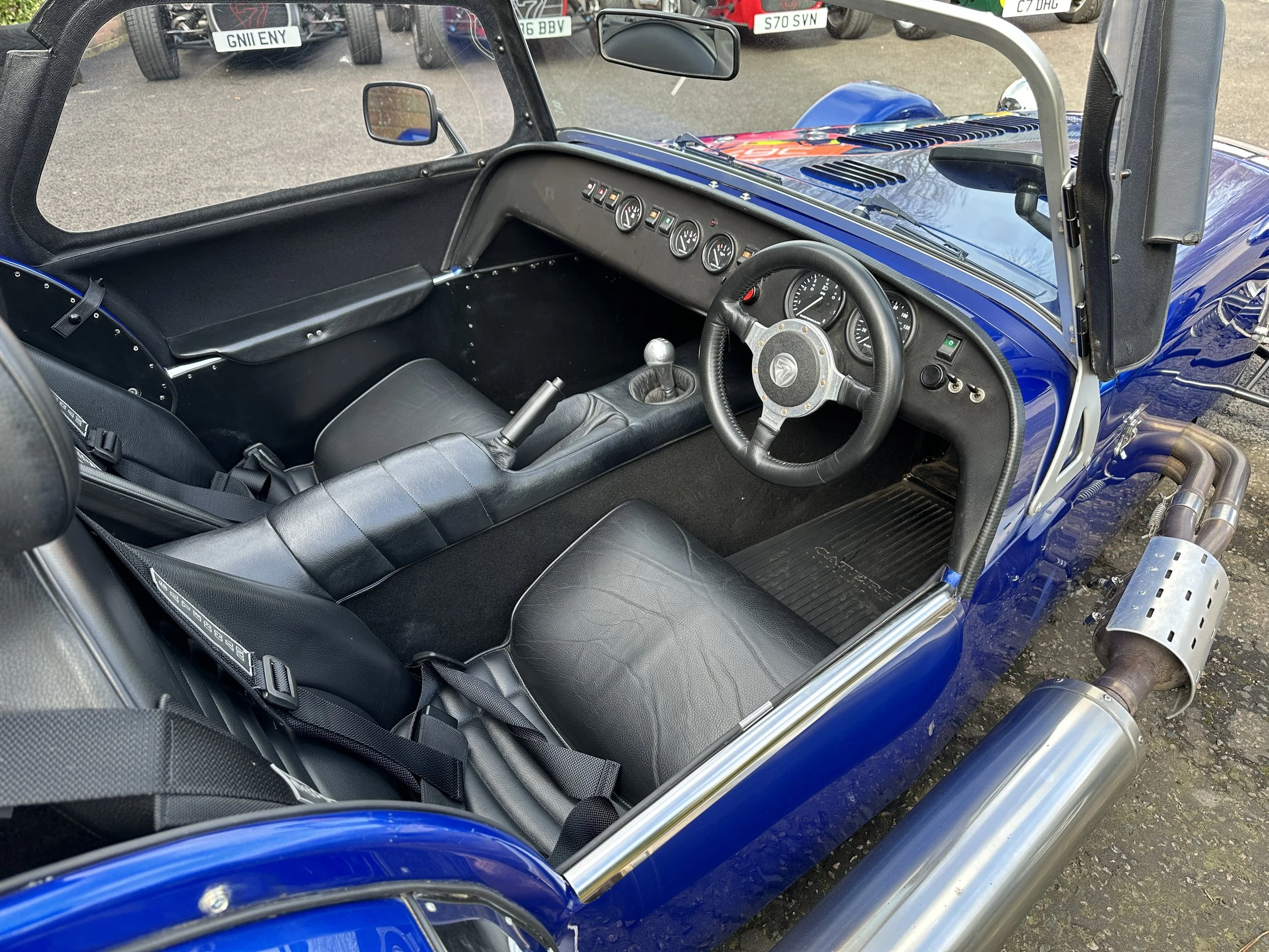 Caterham SDV 150 - AO63LRJ (8).jpg