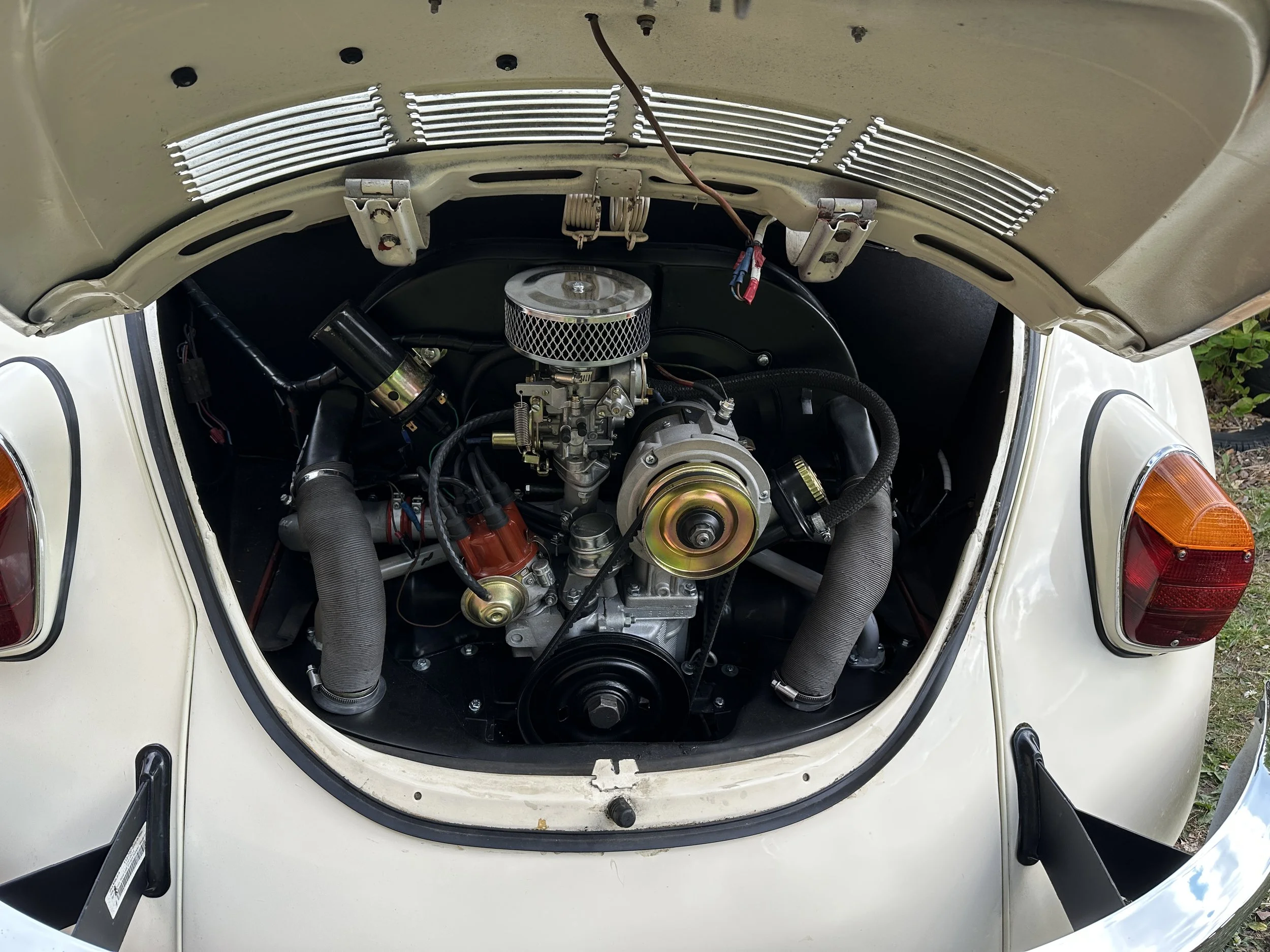 VW Beetle 1600 - SGH339L (7).jpg