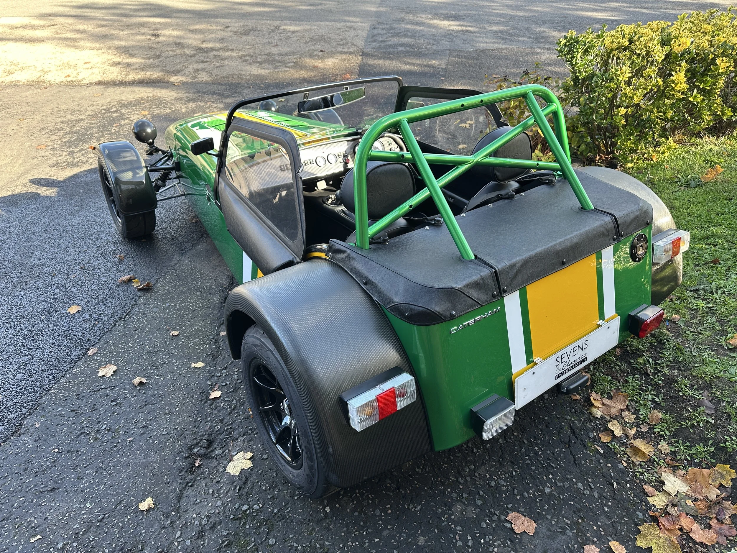 Caterham 620S SV - RX21FBL (4).jpg