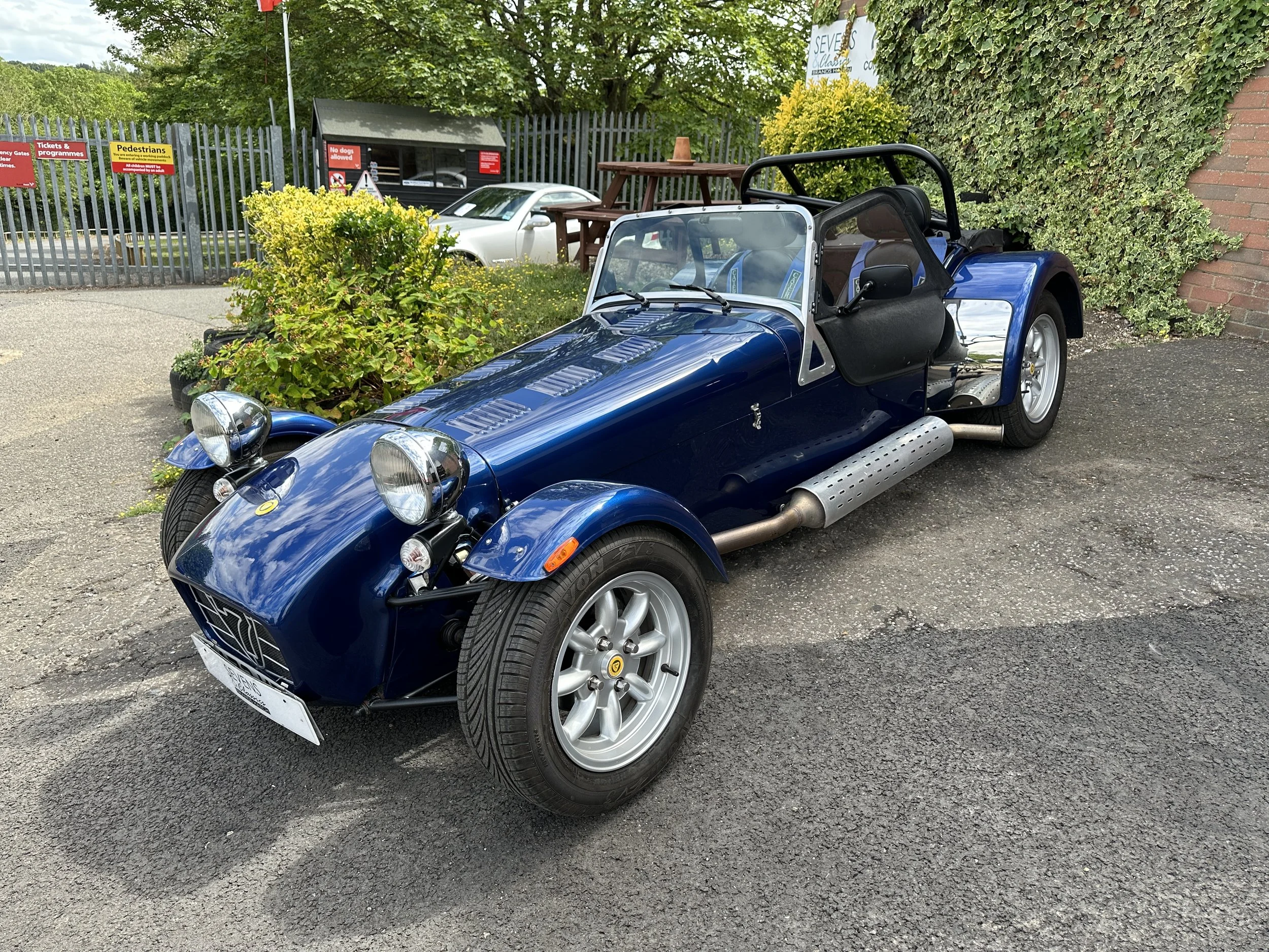 Caterham Supersport 135 - T473KDP (3).jpg