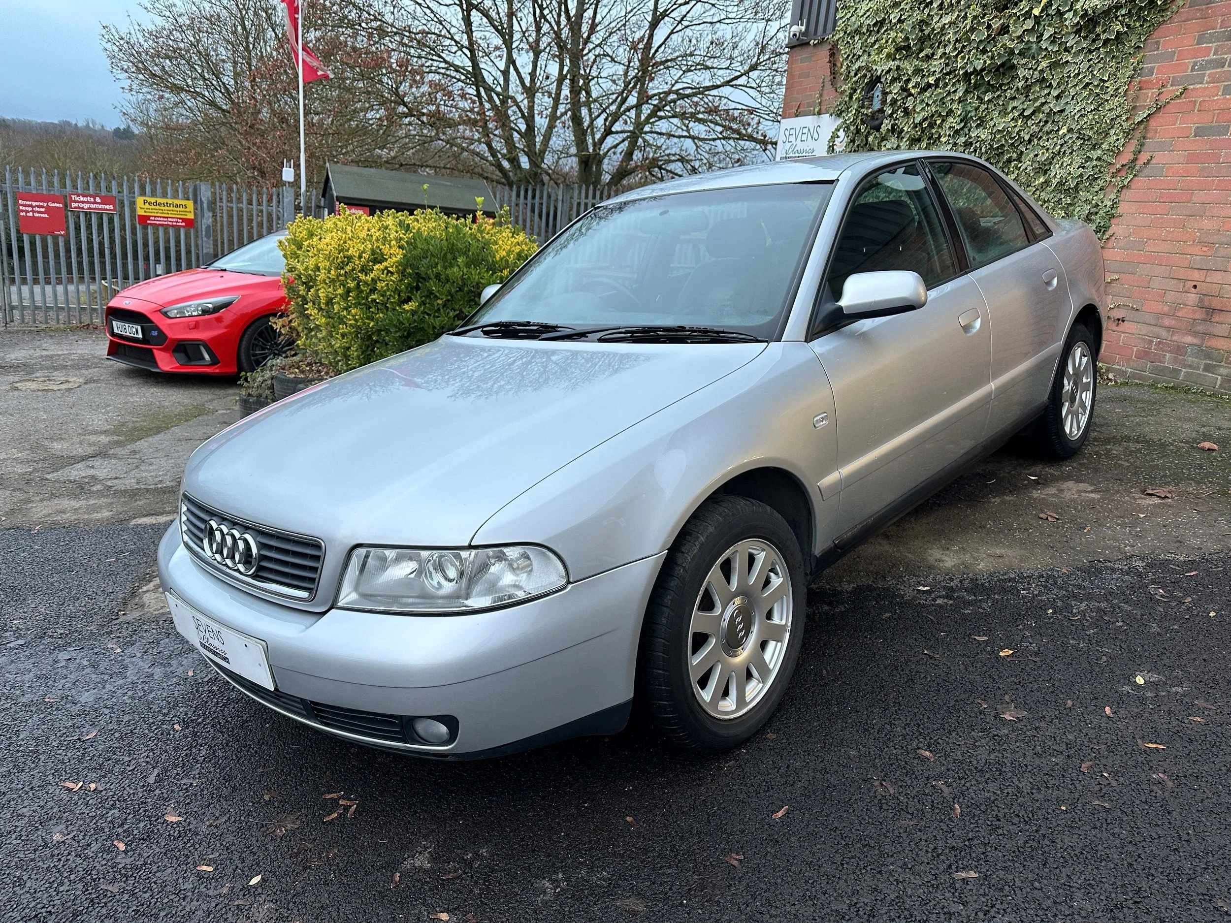 Audi A4 Saloon W834VGU (3).jpg