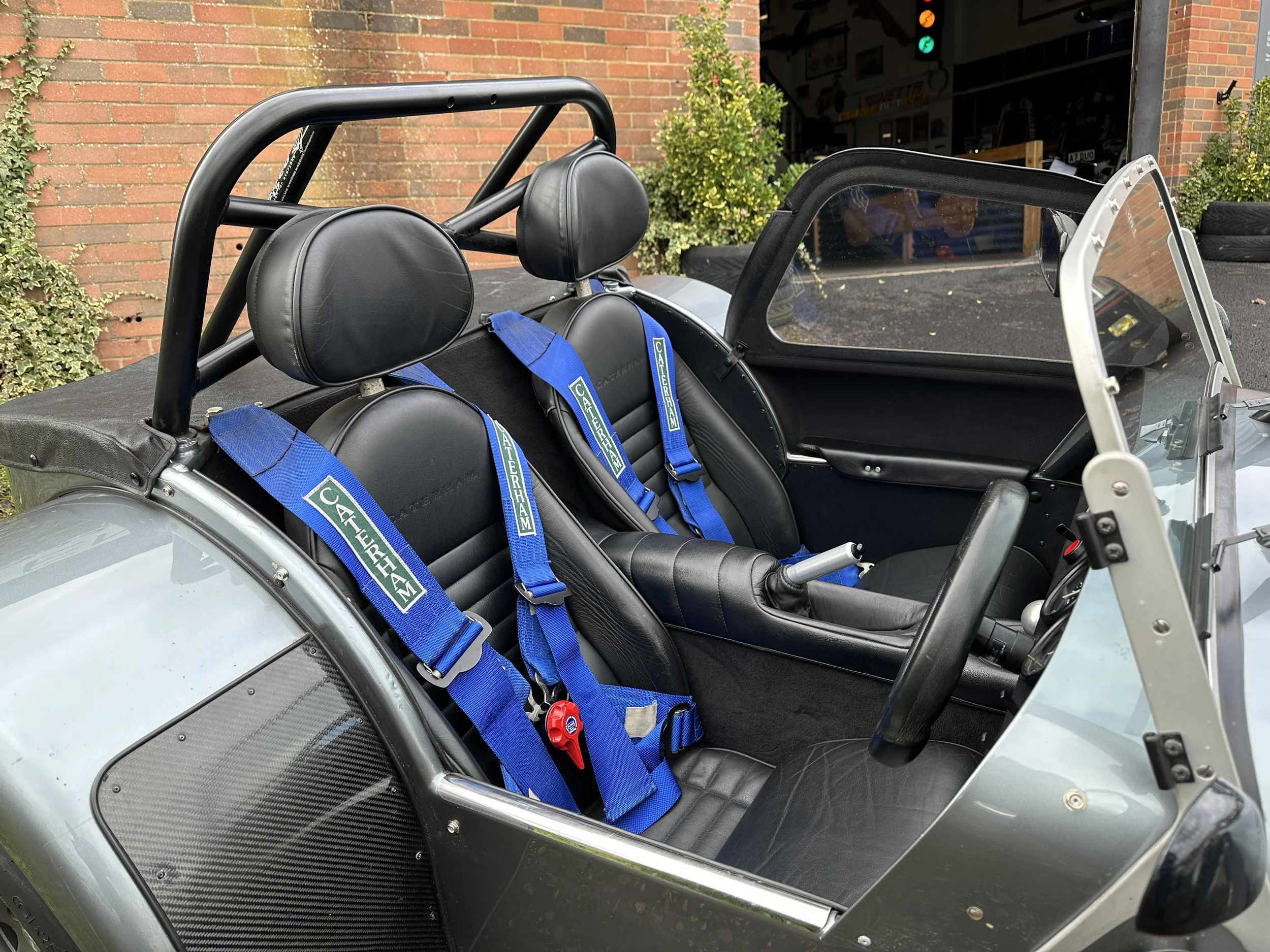 Caterham VHPD - RX54AVL (9).jpg