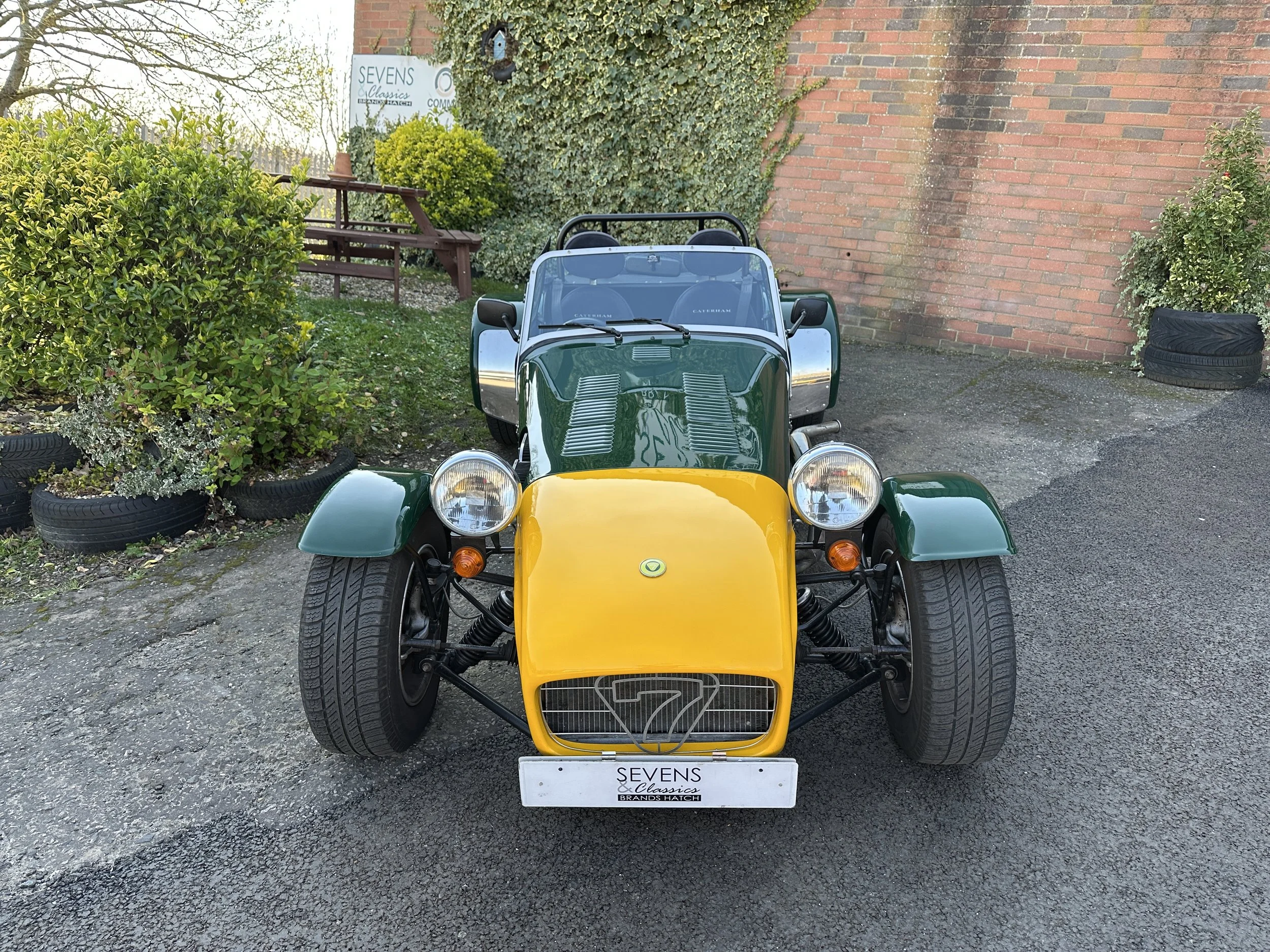 Caterham Classic - Q650APN (2).jpg