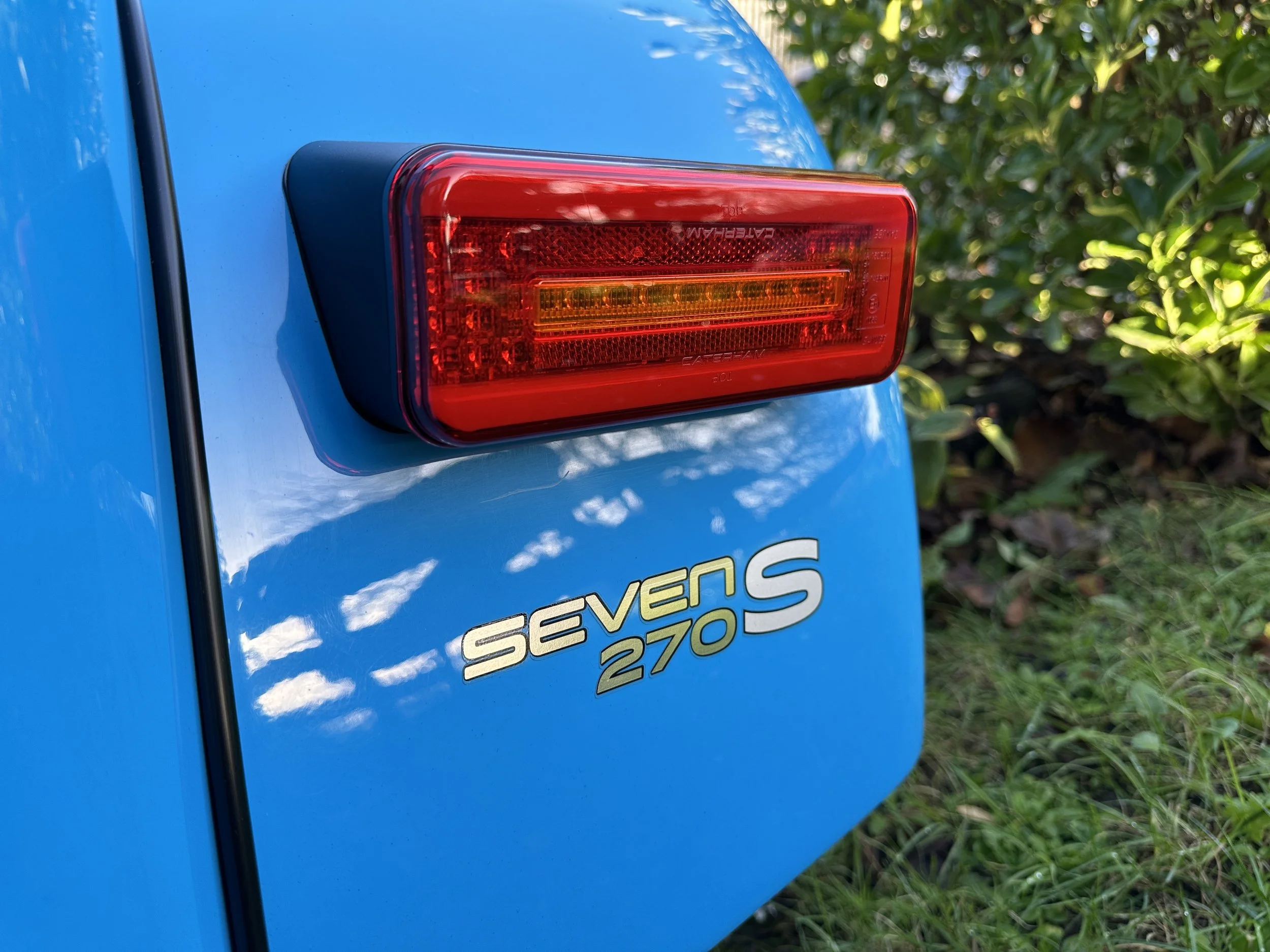 Caterham 270S SV AY70FAO (7).jpg