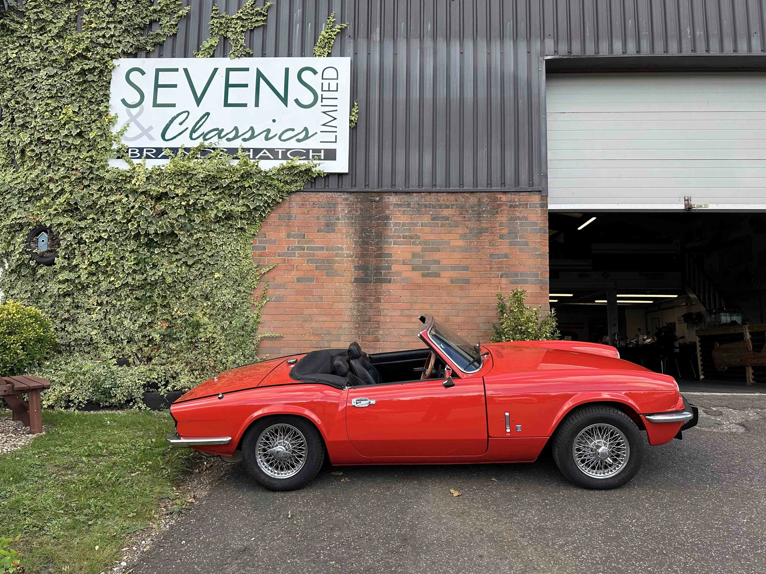 Triumph Spitfire 1500 - ULD5R (18).jpeg