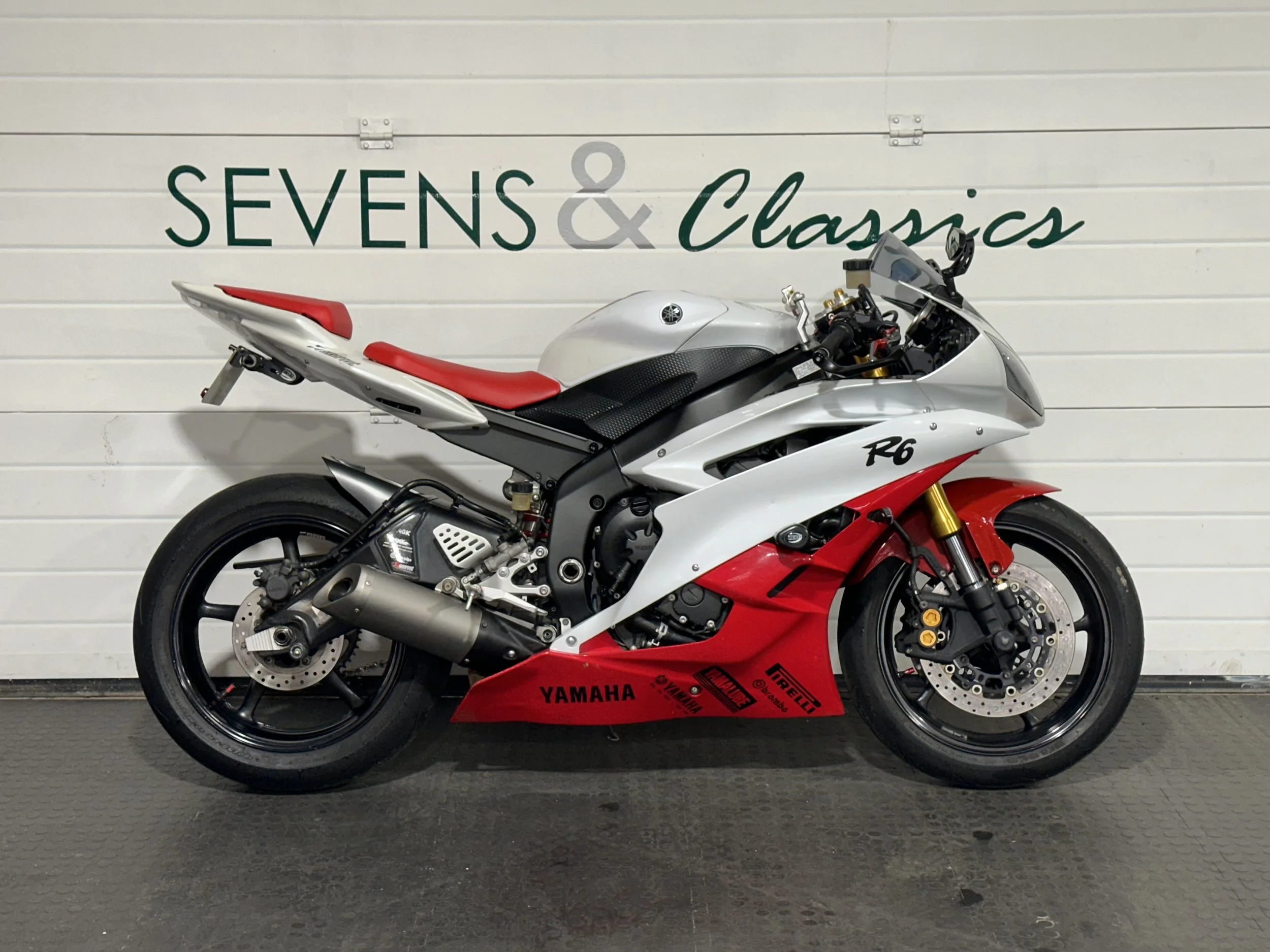 Yamaha YZF-R6 | Sevens & Classics
