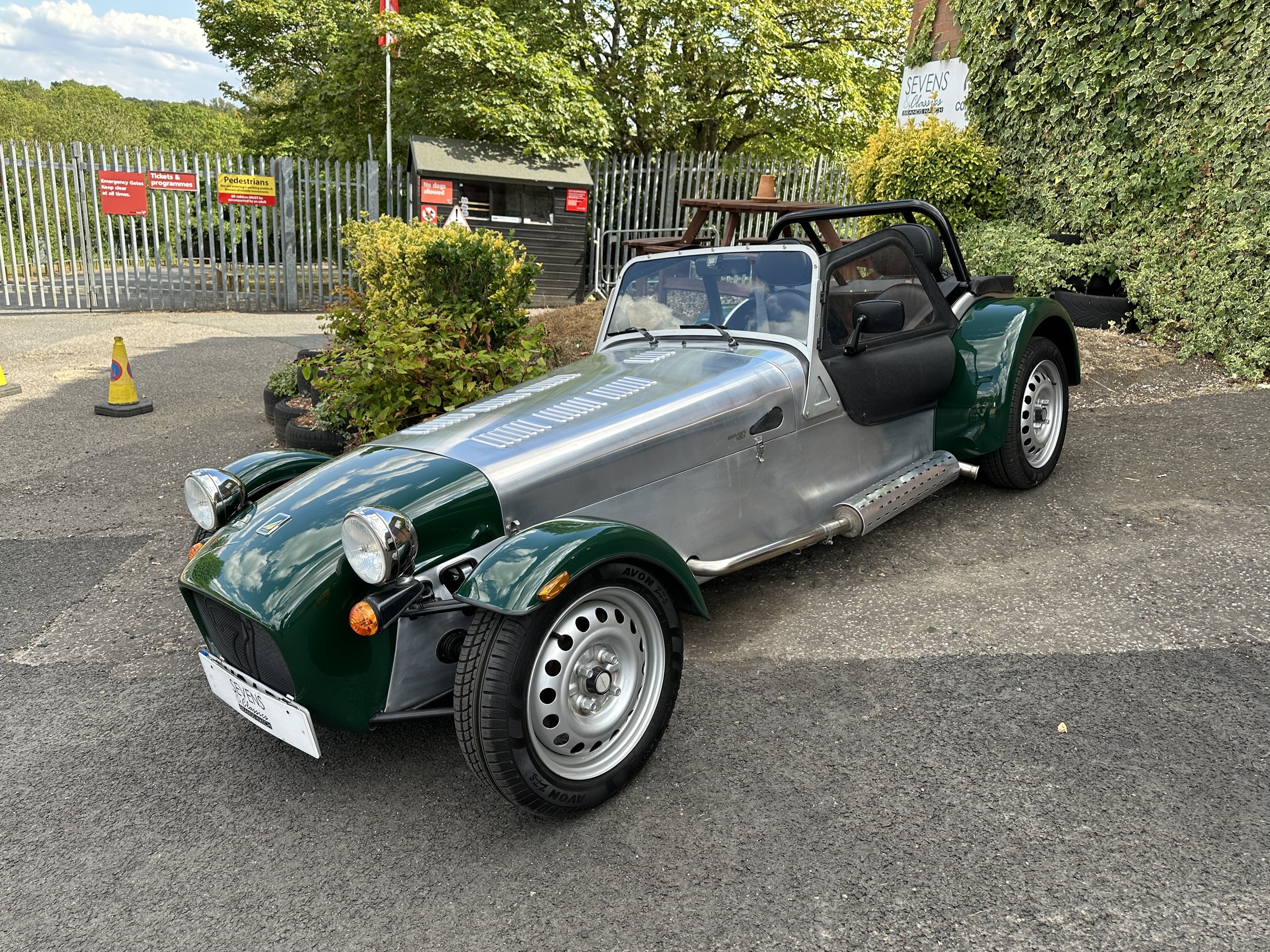 Caterham Seven 160 - LX64BBF (3).jpg