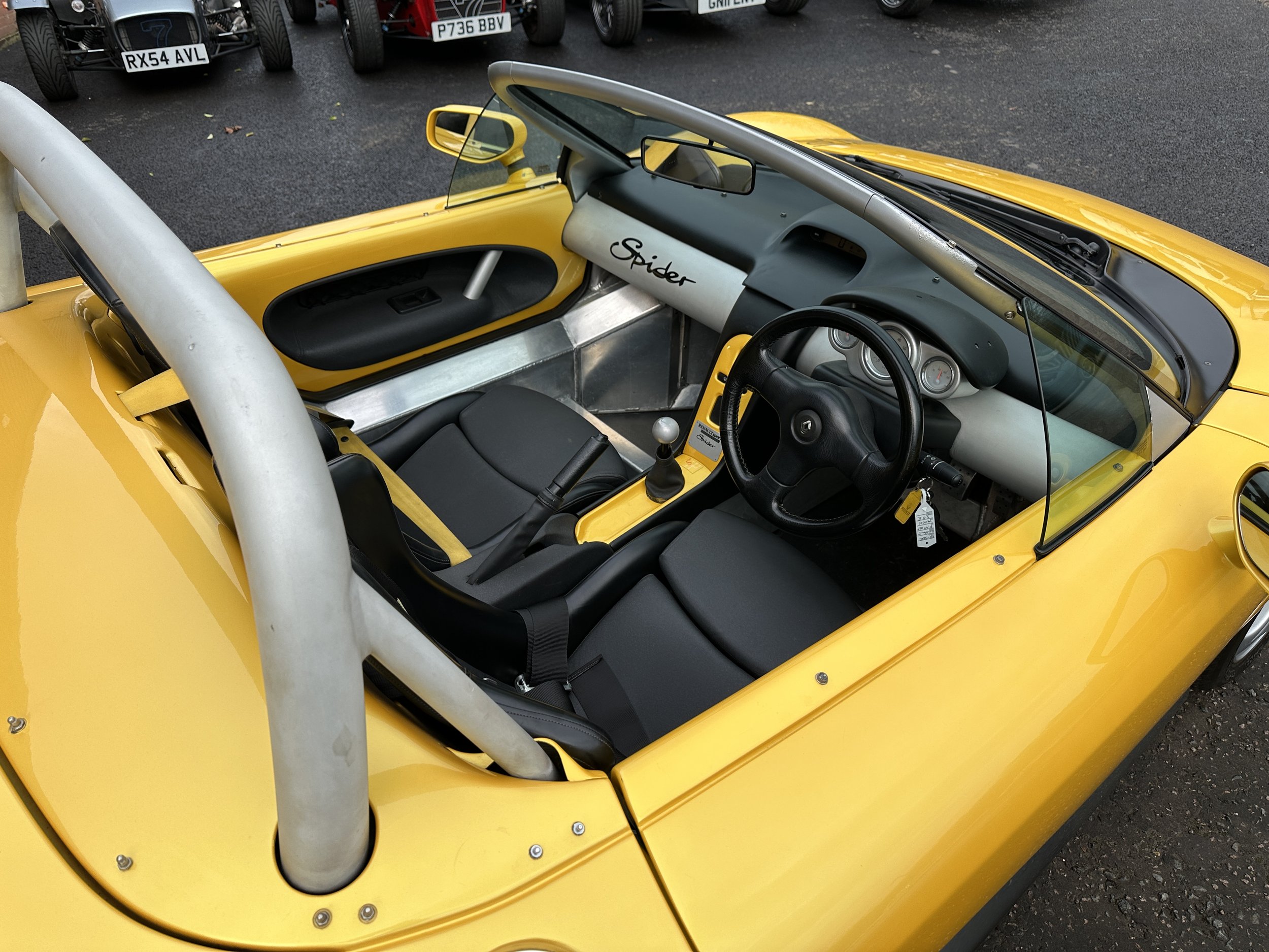 Renault Spider - P199NSF (7).jpg