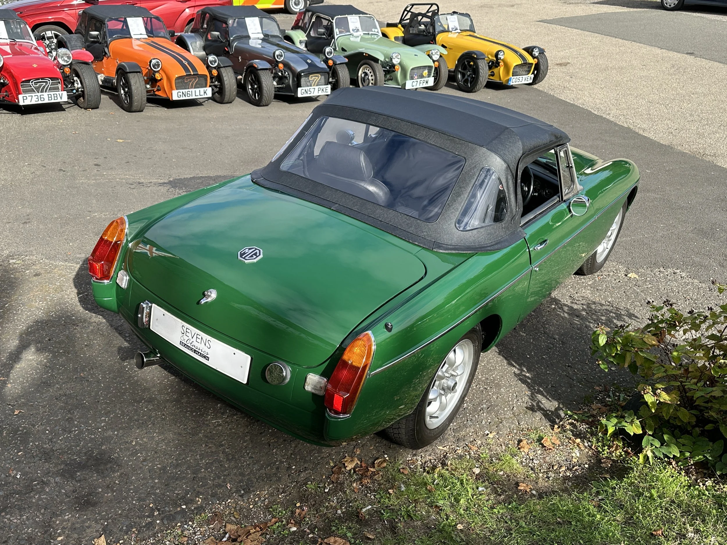MGB Roadster - TVP495S (6).jpg