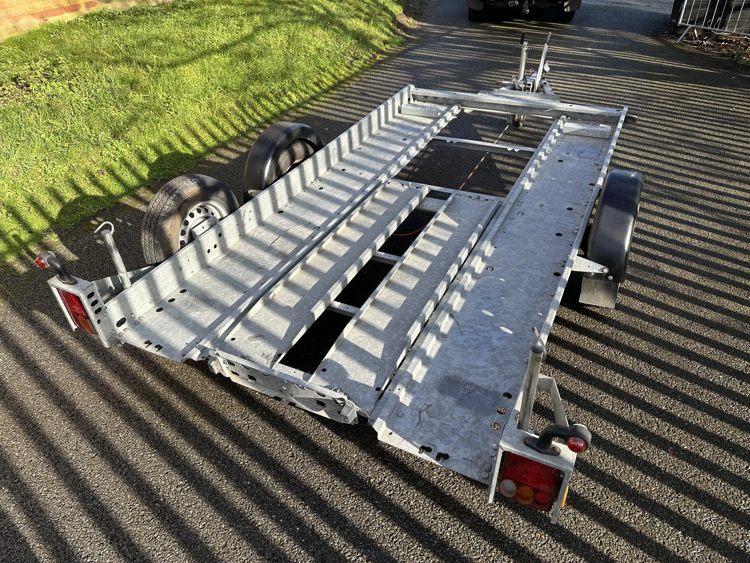 Brian James Trailer - Clubman 100-0100 (9).jpg