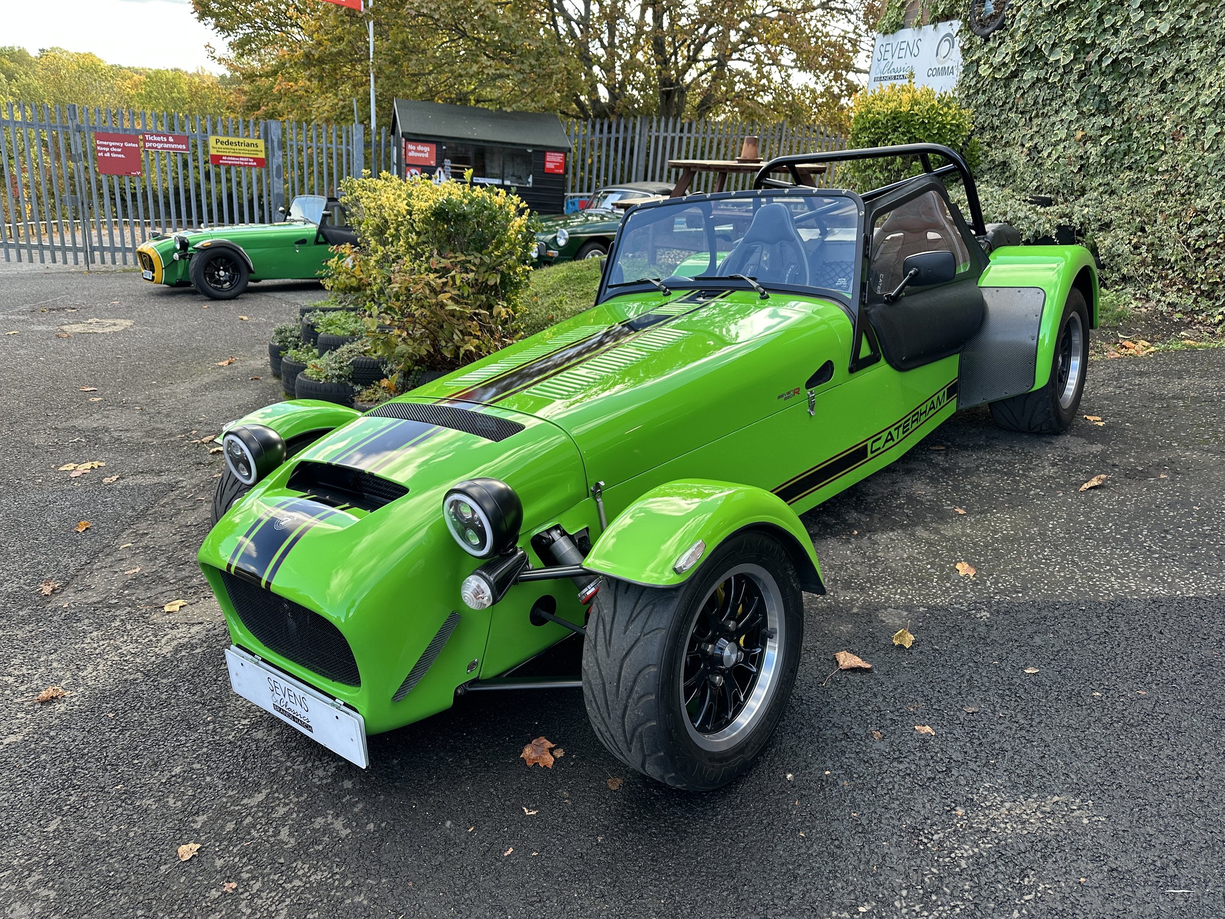 Caterham 620R SV - V11ELV (2).jpg