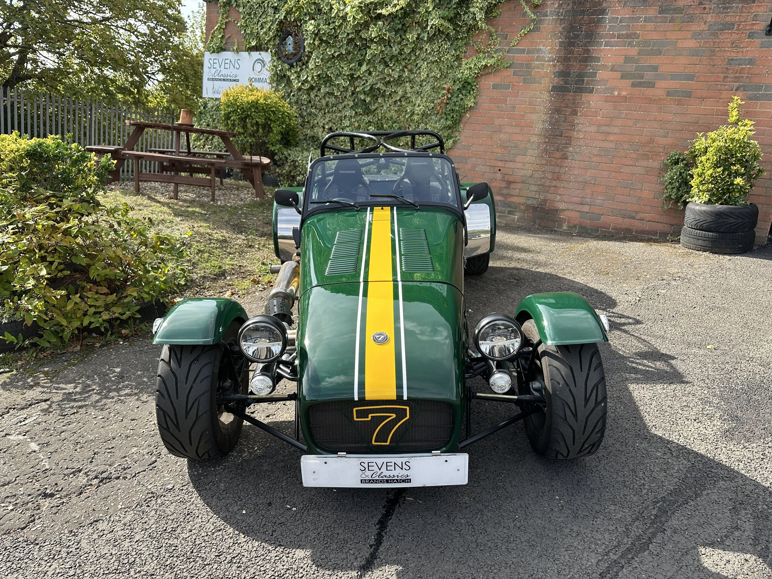 Caterham Supersport FL59WLT (2).jpg