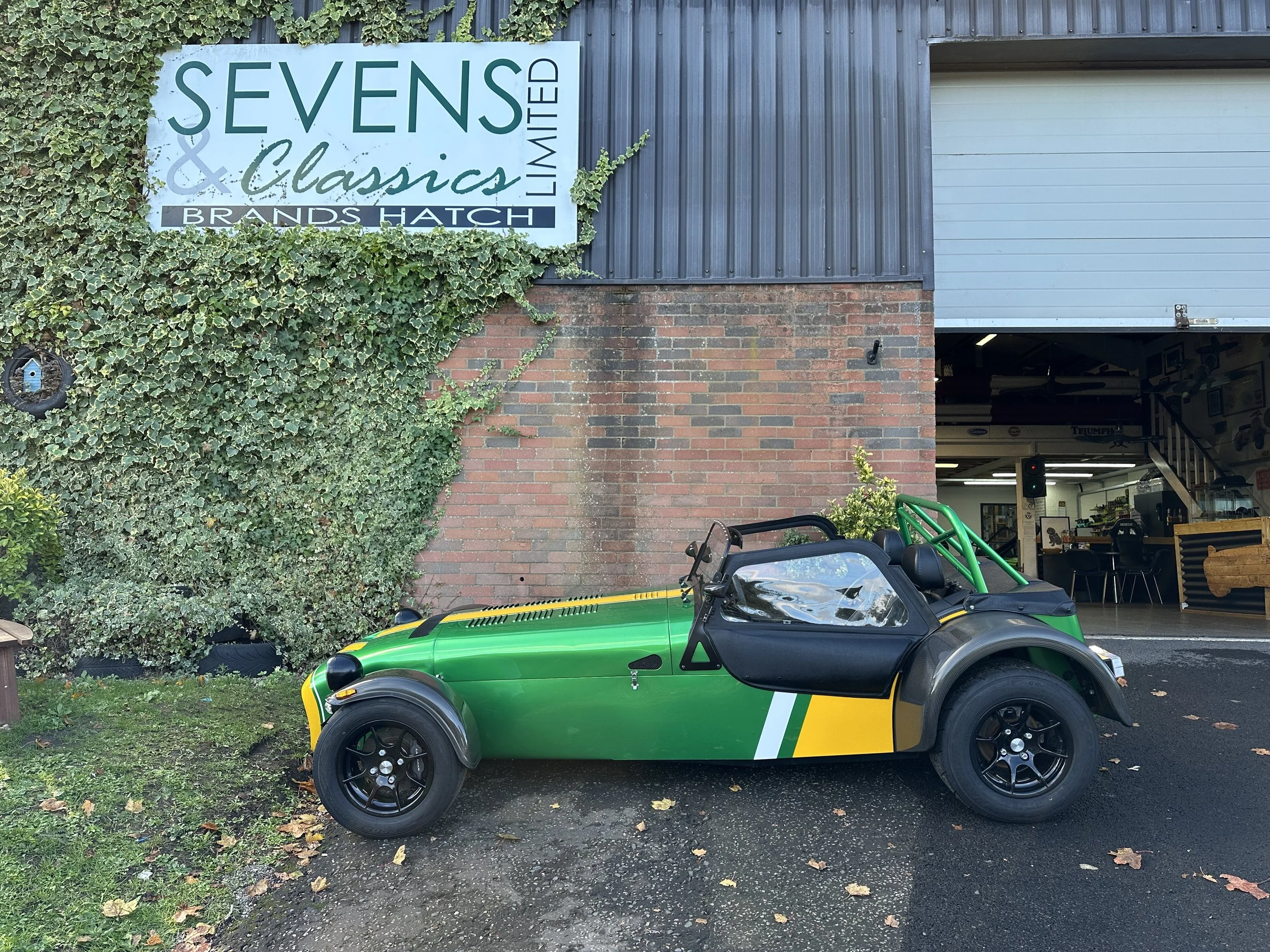 Caterham 620S SV - RX21FBL (12).jpg