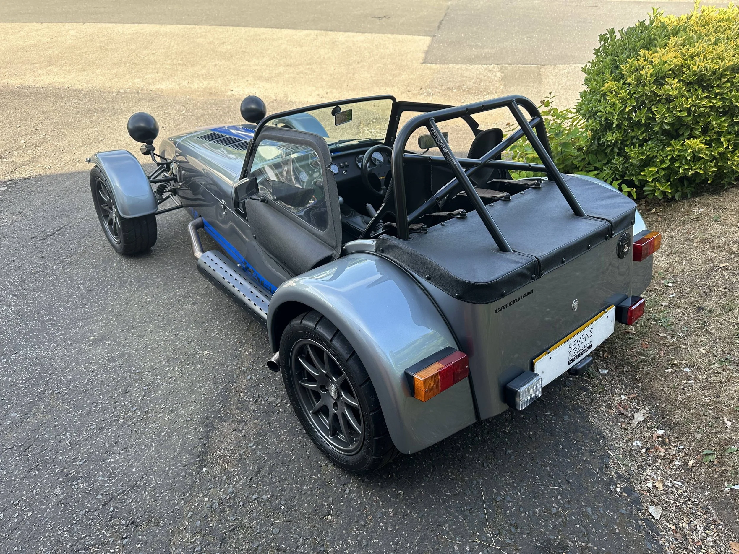 Caterham Roadsport160 - AY05HKT (4).jpeg