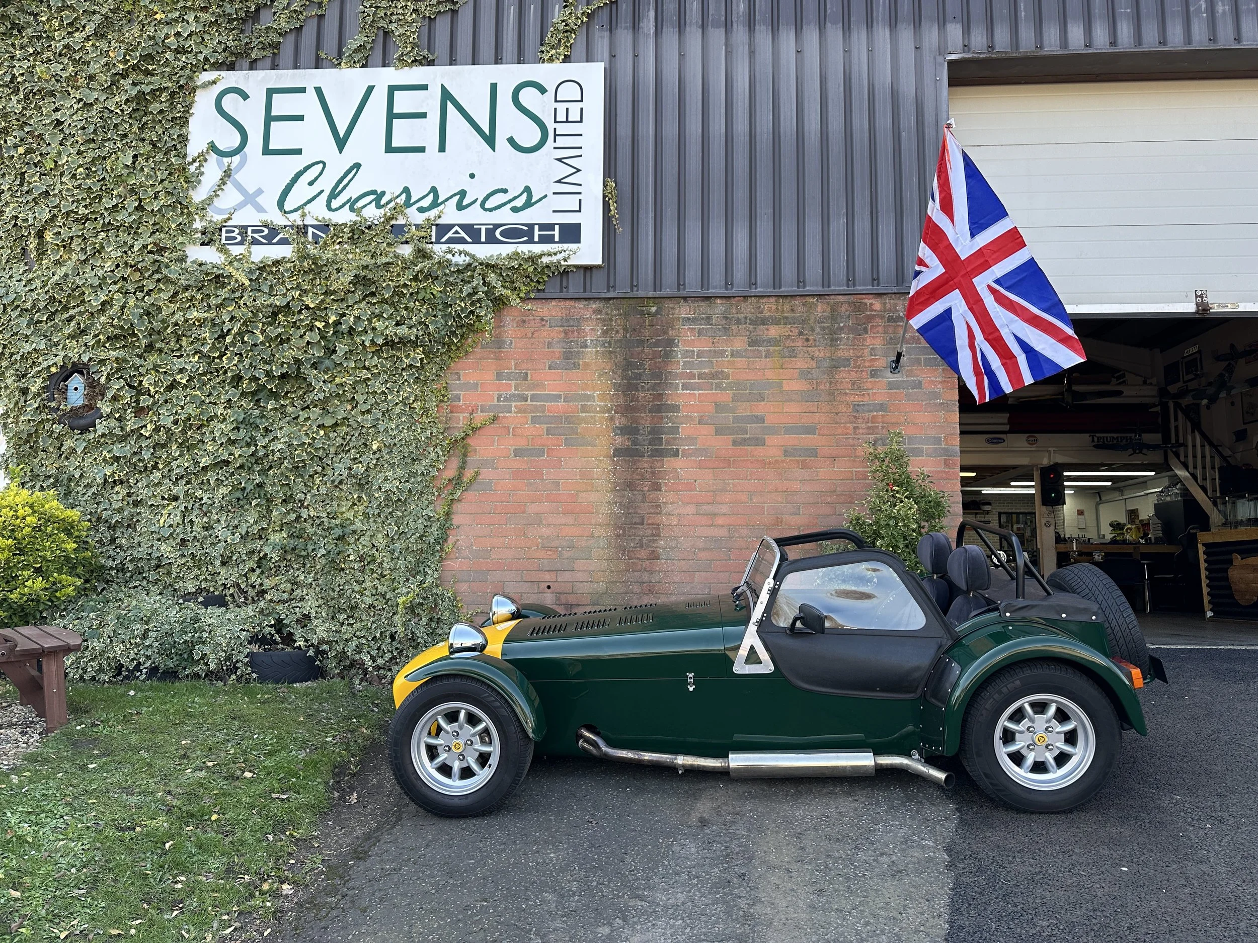 Caterham Classic - Q650APN (11).jpg