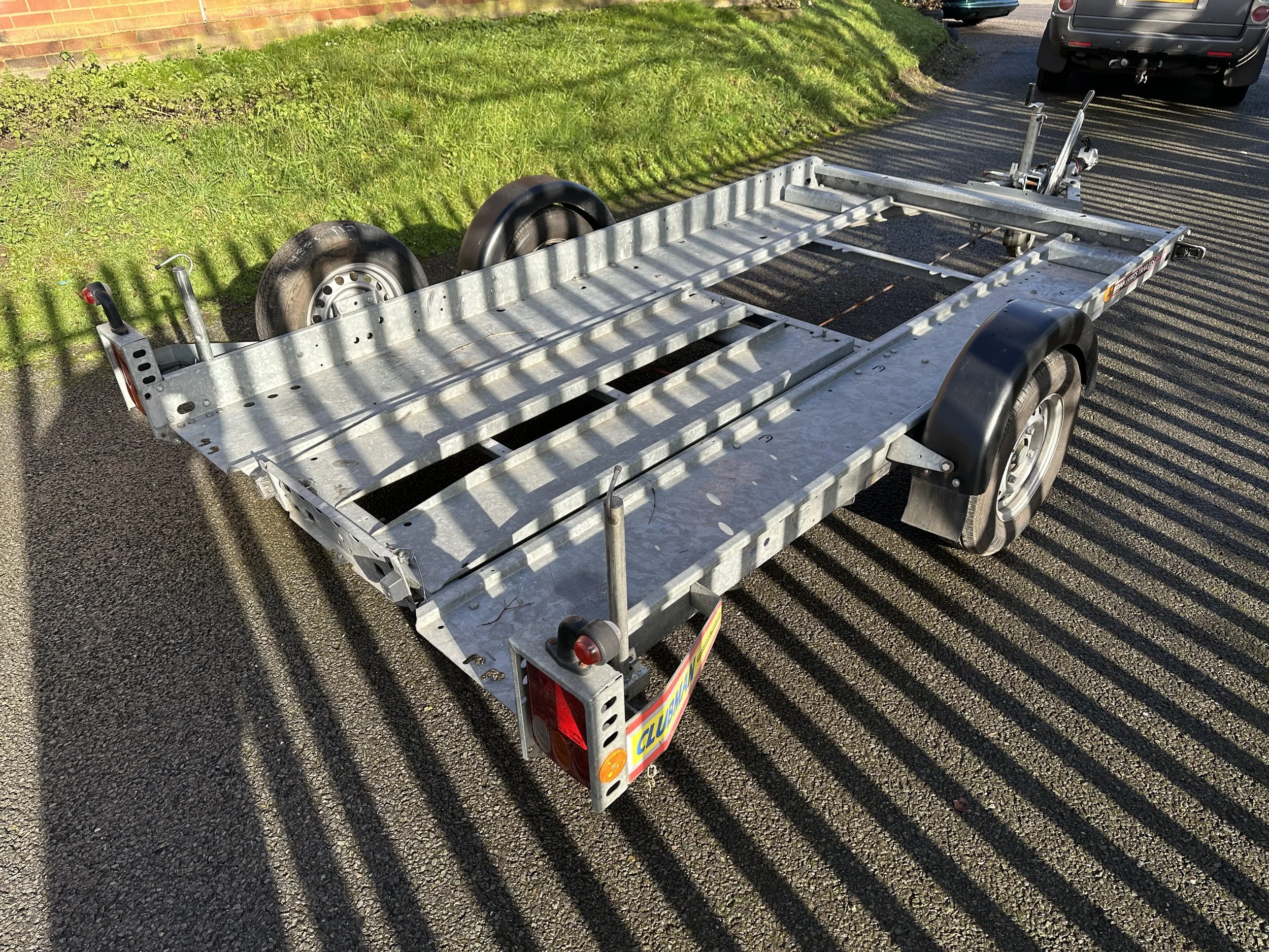 Brian James Trailer - Clubman 100-0100 (3).jpg