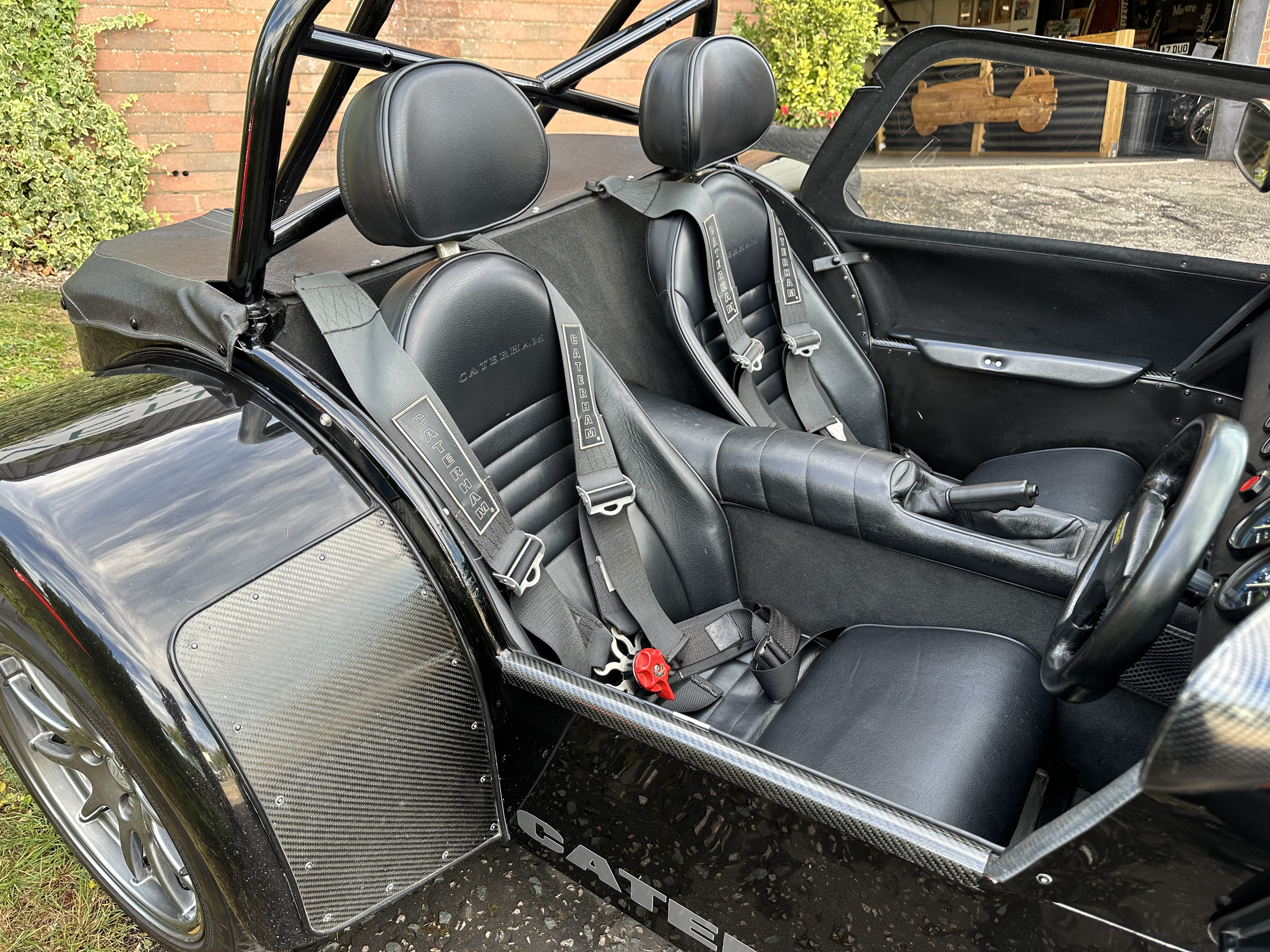 Caterham SV Roadsport 155 (8).png