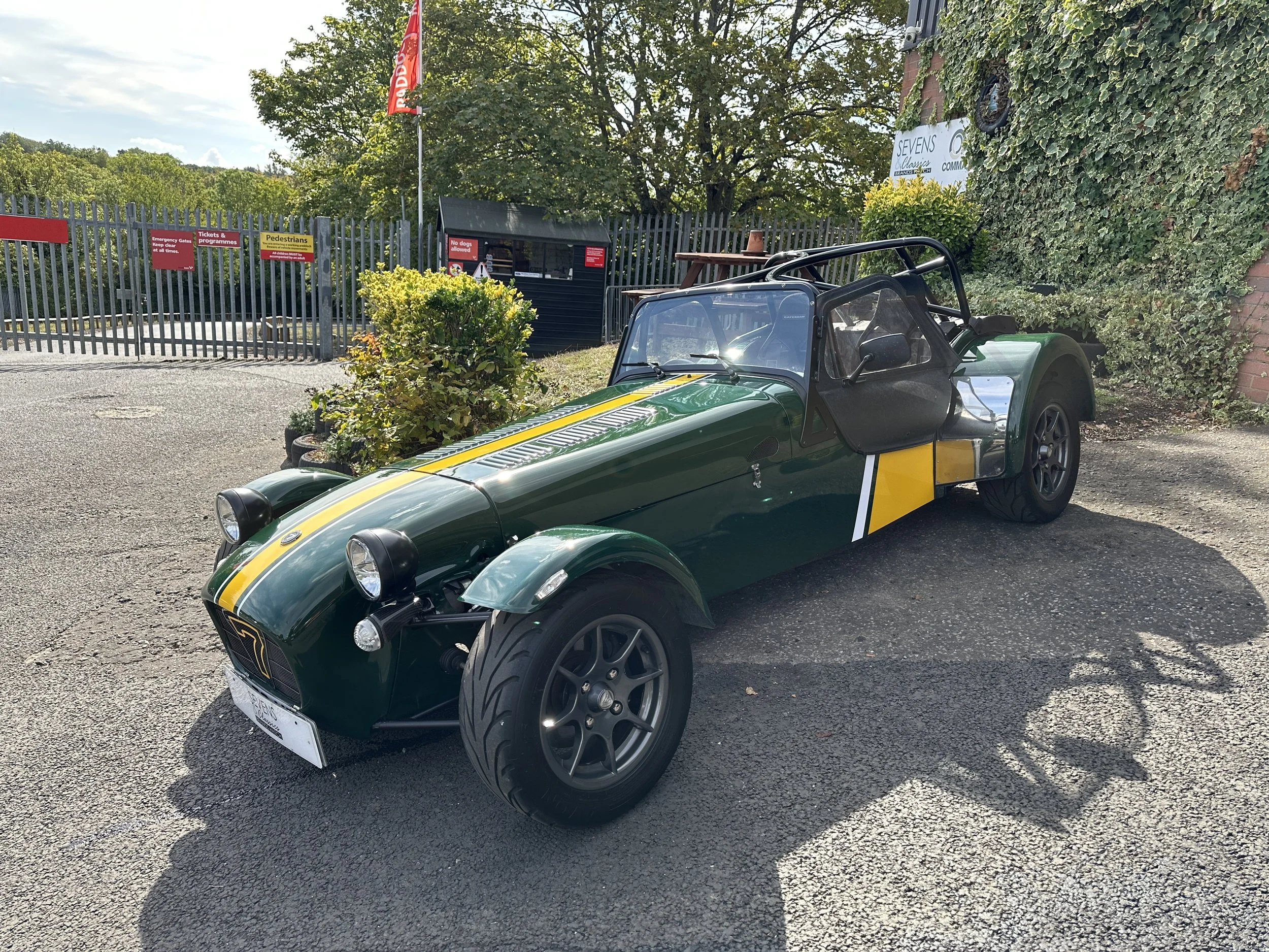 Caterham Supersport FL59WLT (3).jpg