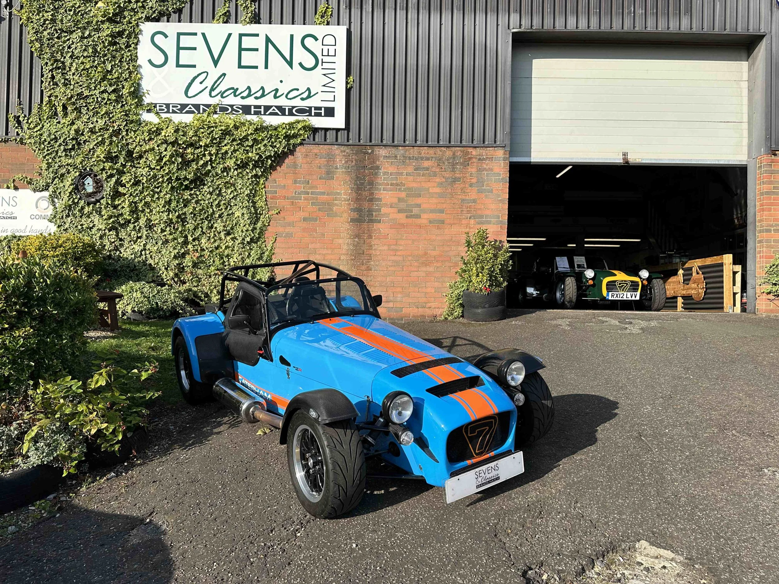 Caterham 620R - RX15HZB (1).jpeg