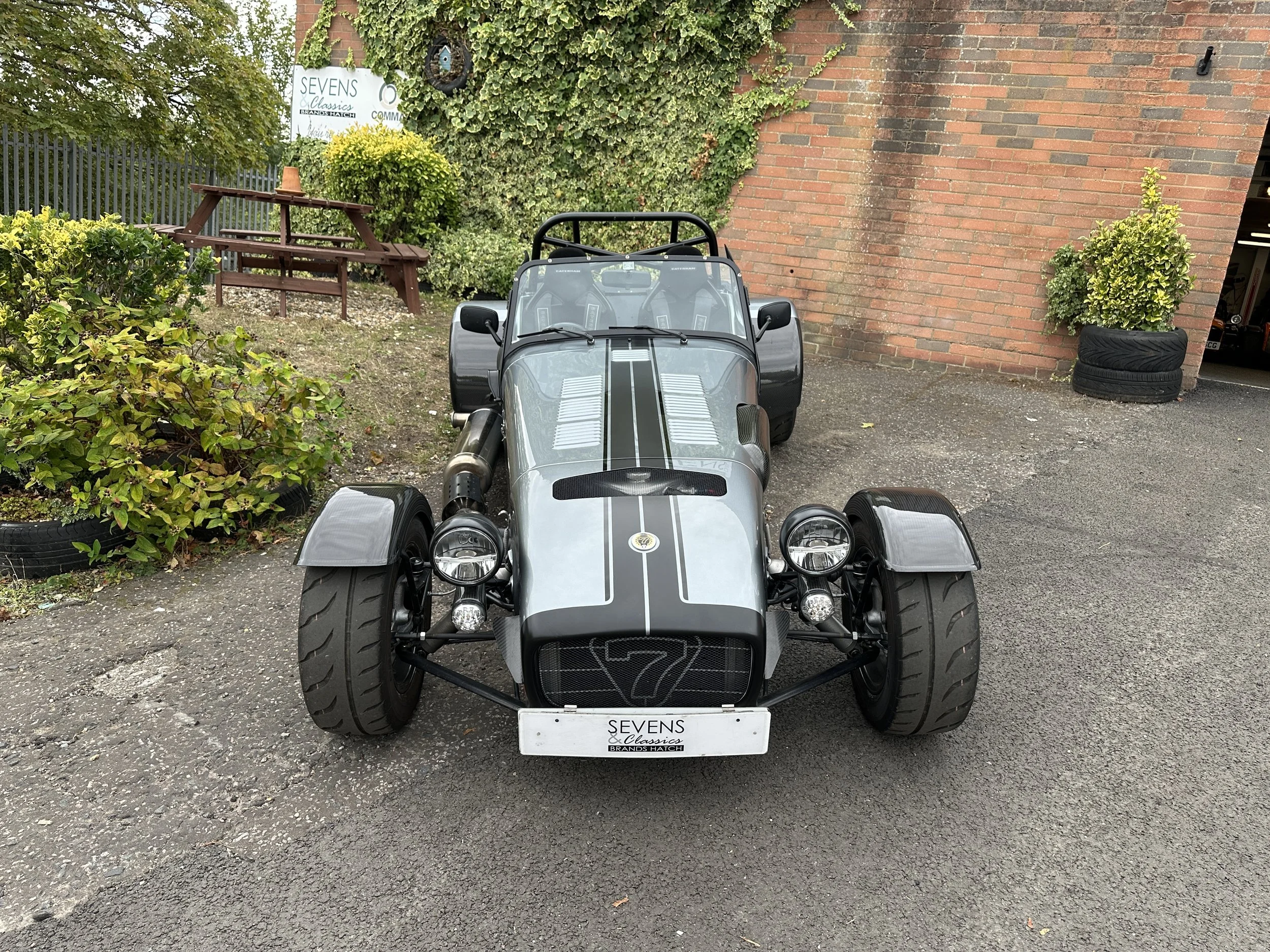 Caterham Superlight R500 D - GN58UKF Sep 2026 (2).jpg