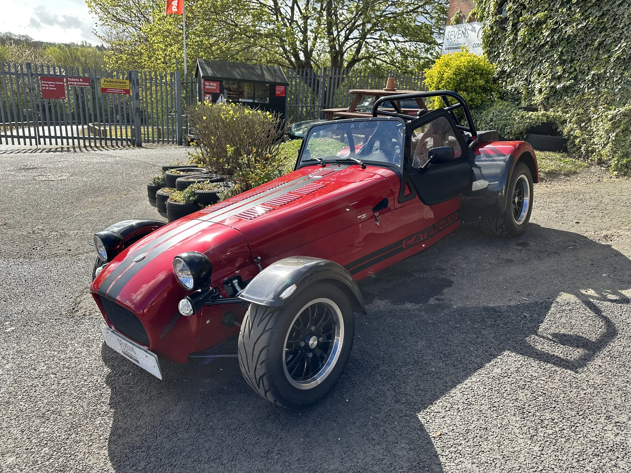 Caterham 420R - VX18ZDA (3).jpg