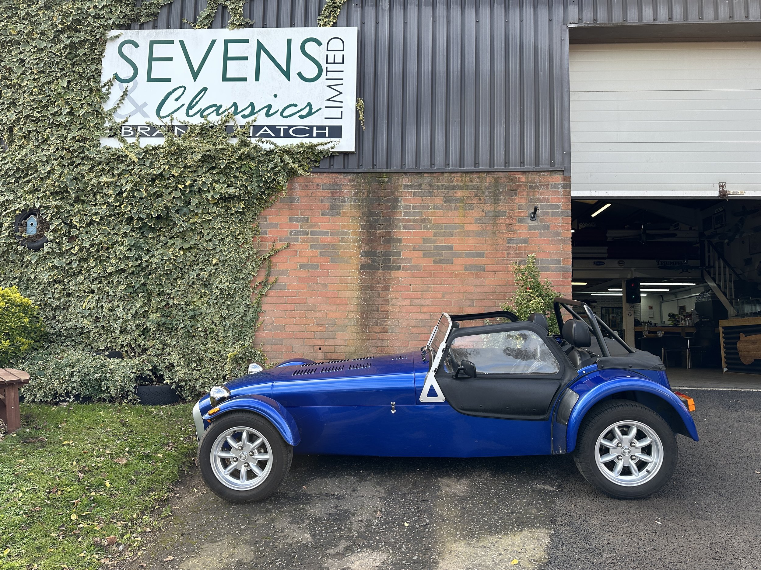 Caterham SDV 150 - AO63LRJ (11).jpg