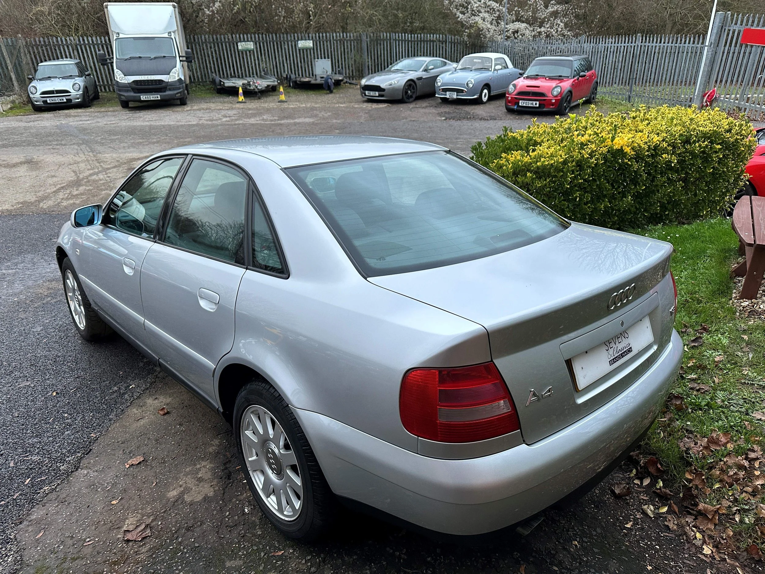 Audi A4 Saloon W834VGU (5).jpg