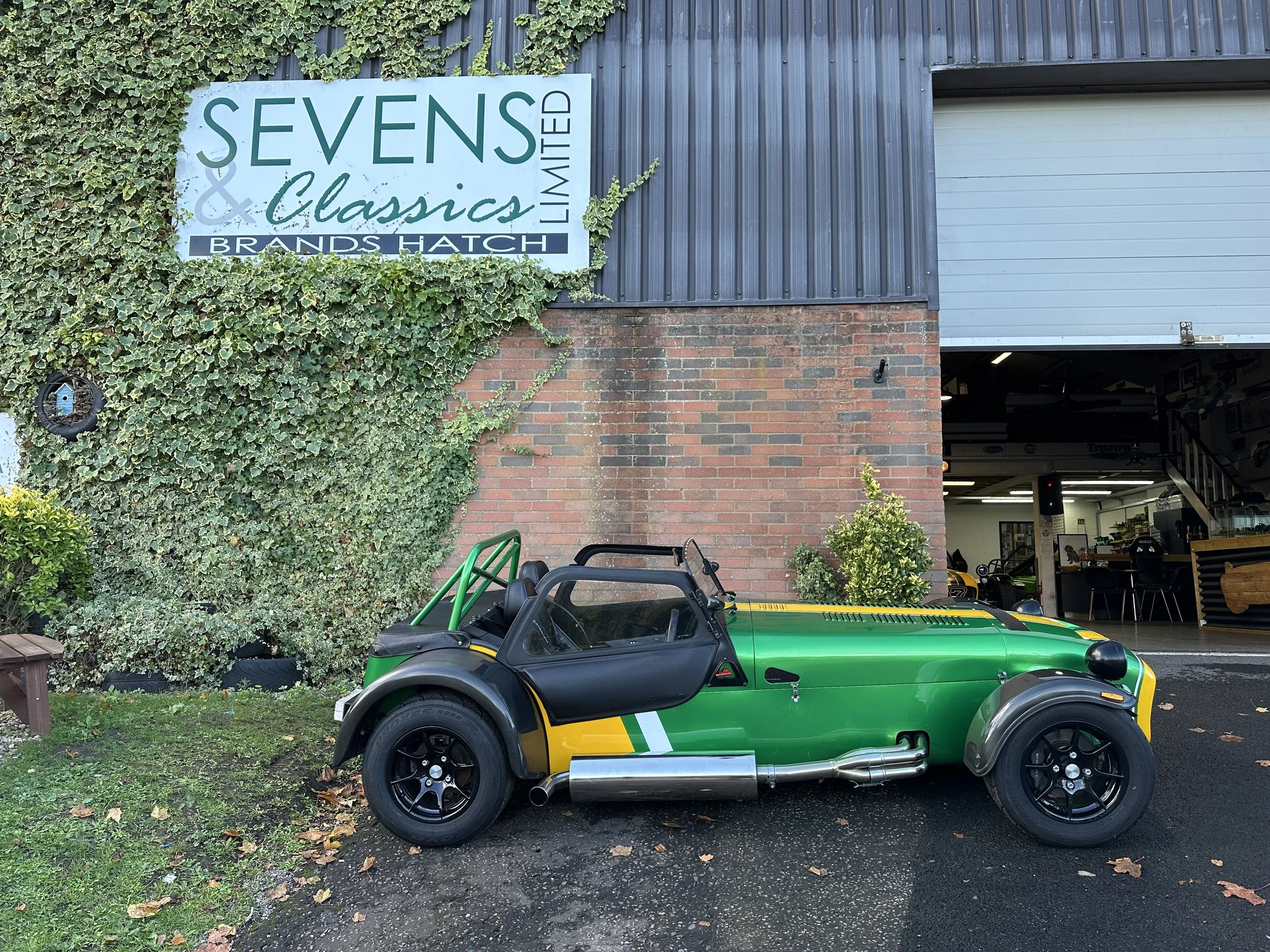 Caterham 620S SV - RX21FBL (13).jpg