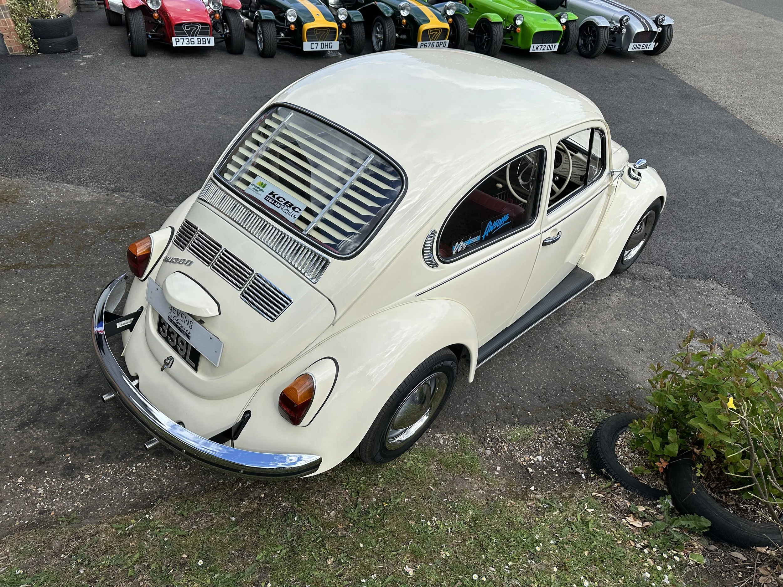 VW Beetle 1600 - SGH339L (6).jpg