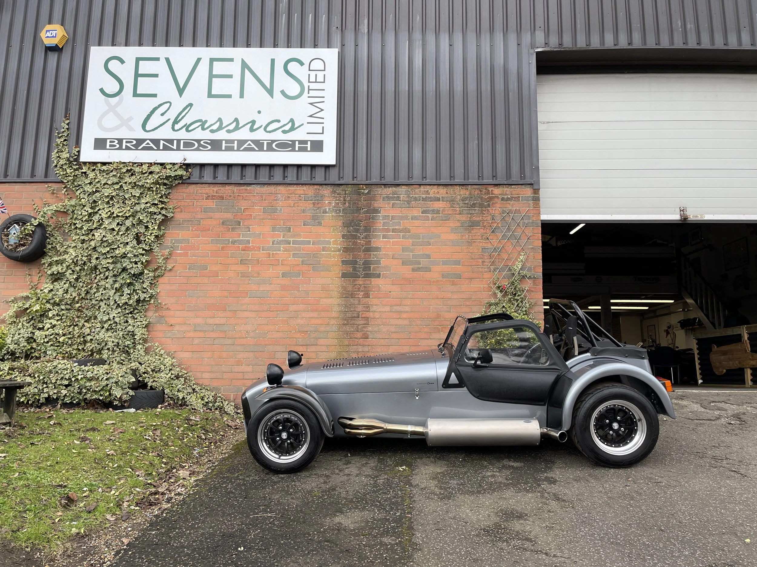 Caterham Superlight R500 K — Sevens & Classics